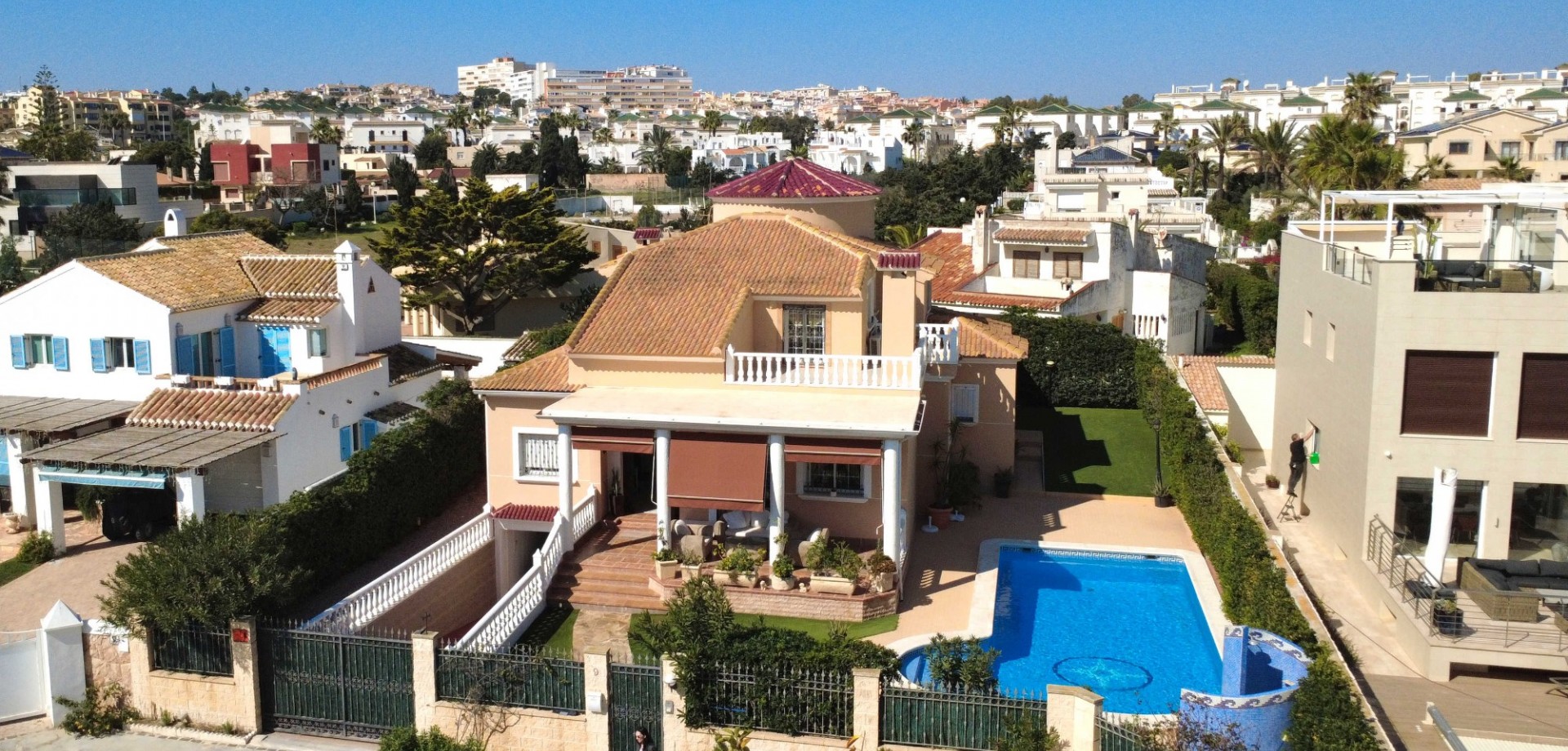 5 Bed, 6 Bath, HouseFor Sale, Torrevieja, Alicante