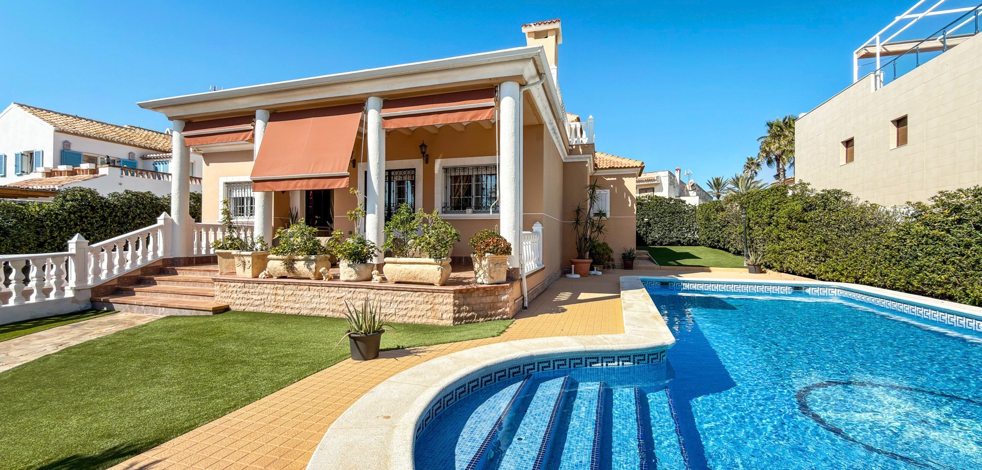 5 Bed, 6 Bath, HouseFor Sale, Torrevieja, Alicante