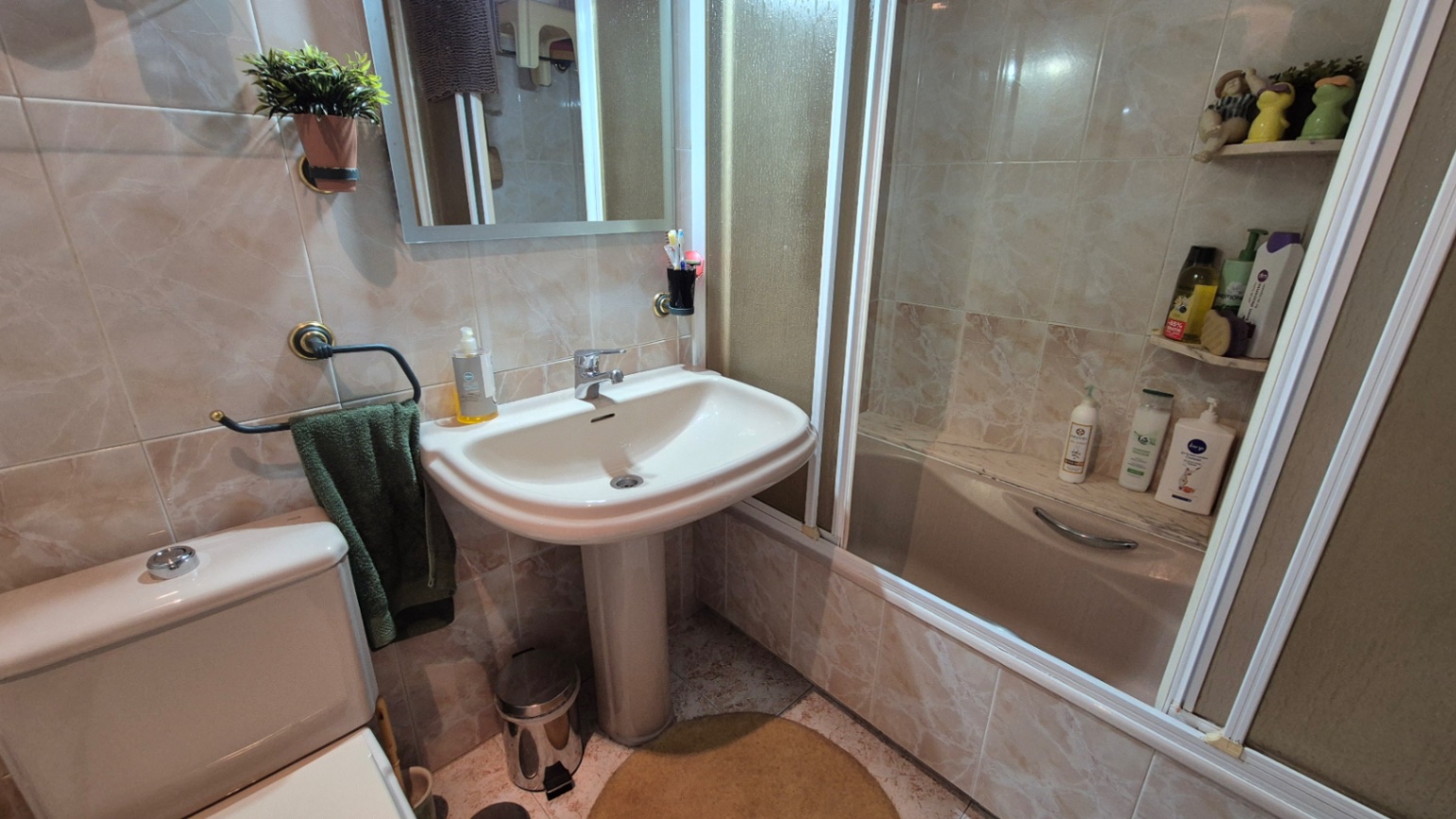 3 Bed, 2 Bath, ApartmentFor Sale, Torrevieja, Alicante