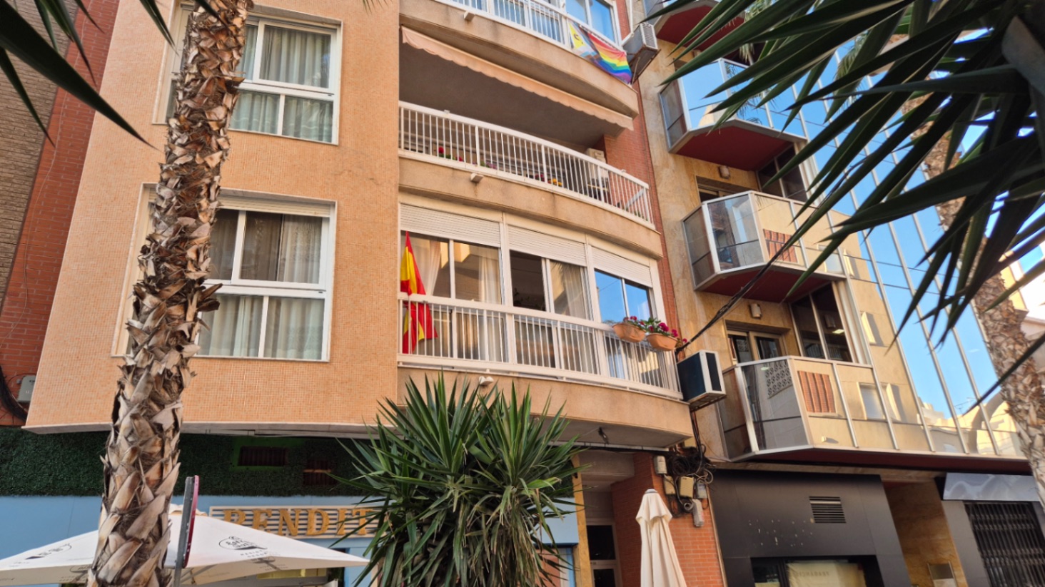 3 Bed, 2 Bath, ApartmentFor Sale, Torrevieja, Alicante
