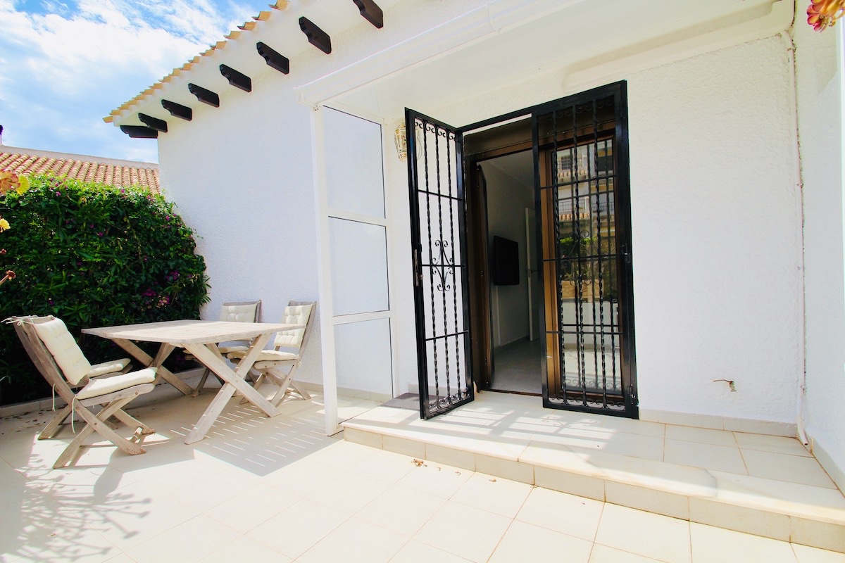 4 Bed, 2 Bath, HouseFor Sale, Orihuela Costa, Alicante