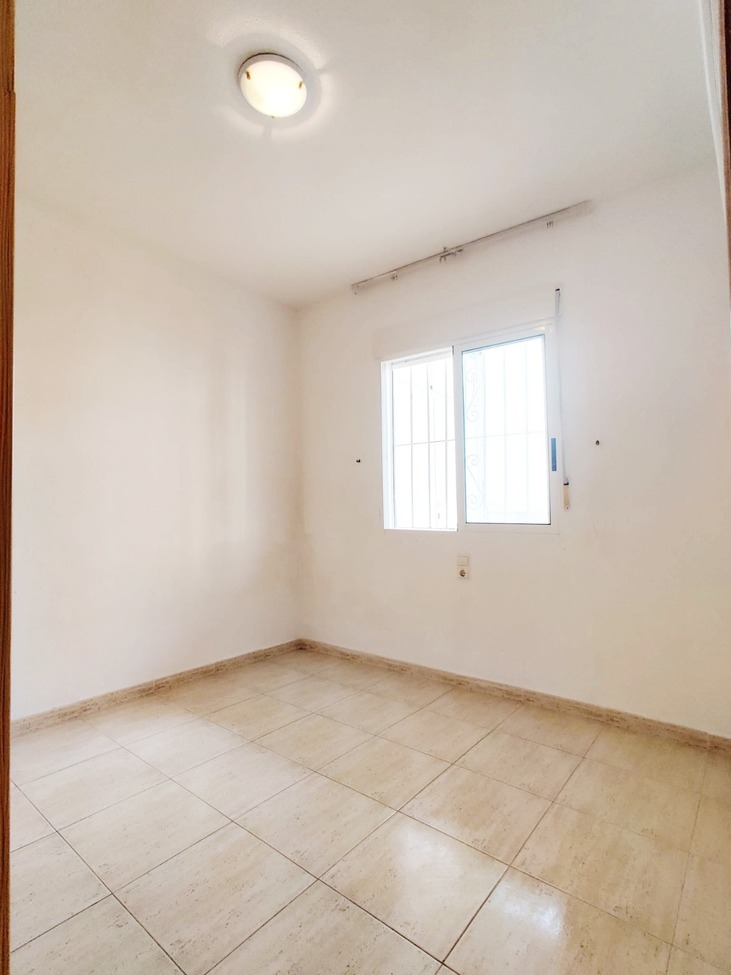 3 Bed, 2 Bath, ApartmentFor Sale, Torrevieja, Alicante