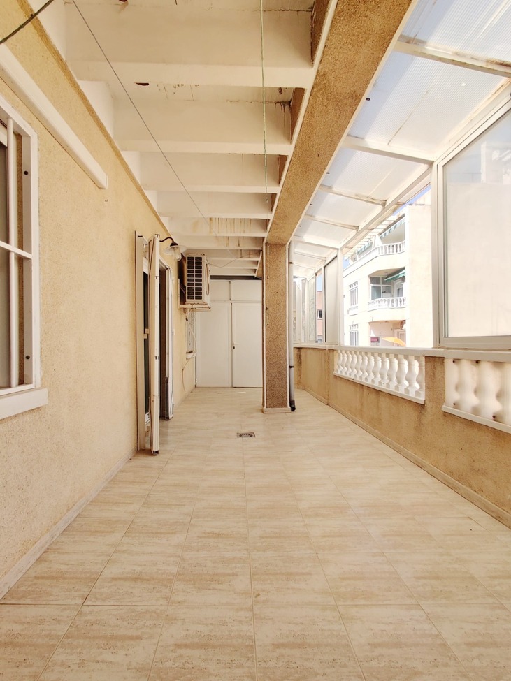 3 Bed, 2 Bath, ApartmentFor Sale, Torrevieja, Alicante