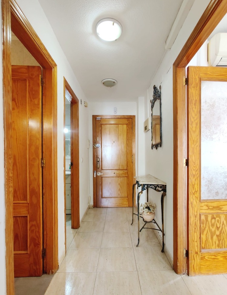 3 Bed, 2 Bath, ApartmentFor Sale, Torrevieja, Alicante