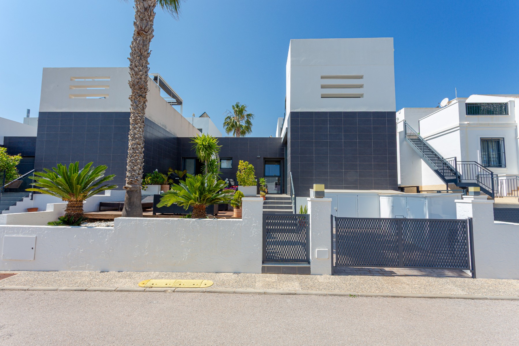2 Bed, 2 Bath, HouseFor Sale, Orihuela Costa, Alicante