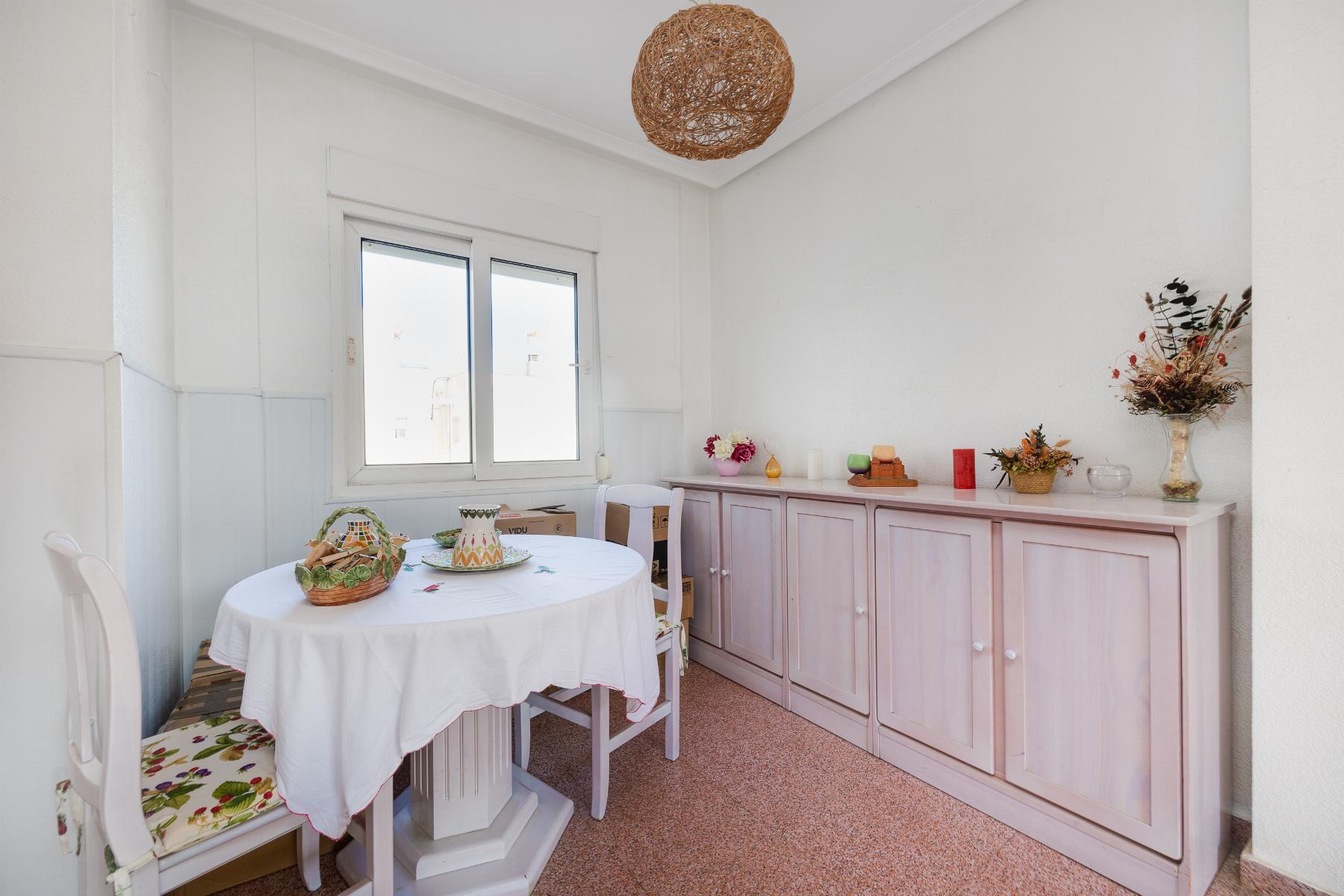 2 Bed, 2 Bath, ApartmentFor Sale, Torrevieja, Alicante