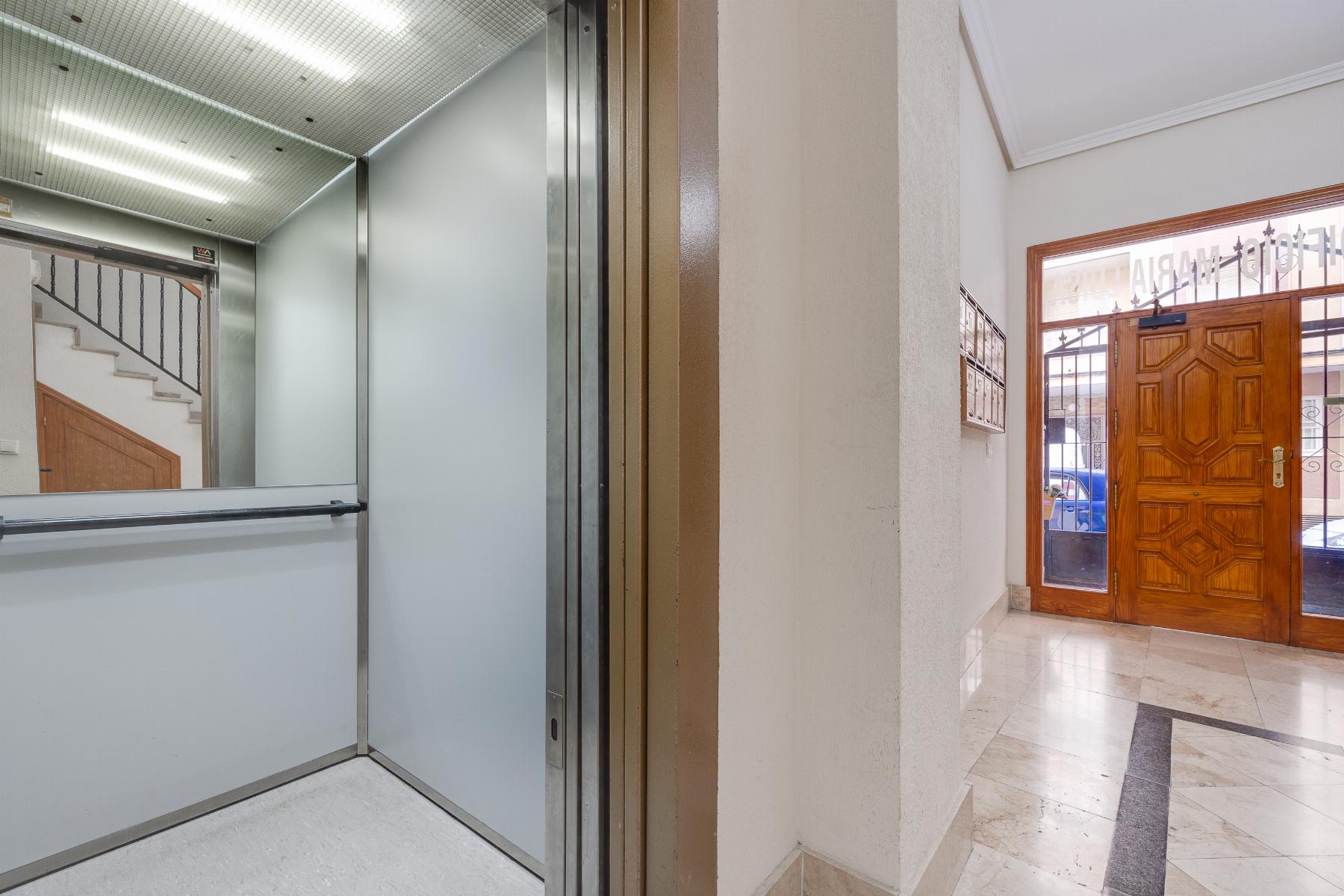 2 Bed, 2 Bath, ApartmentFor Sale, Torrevieja, Alicante