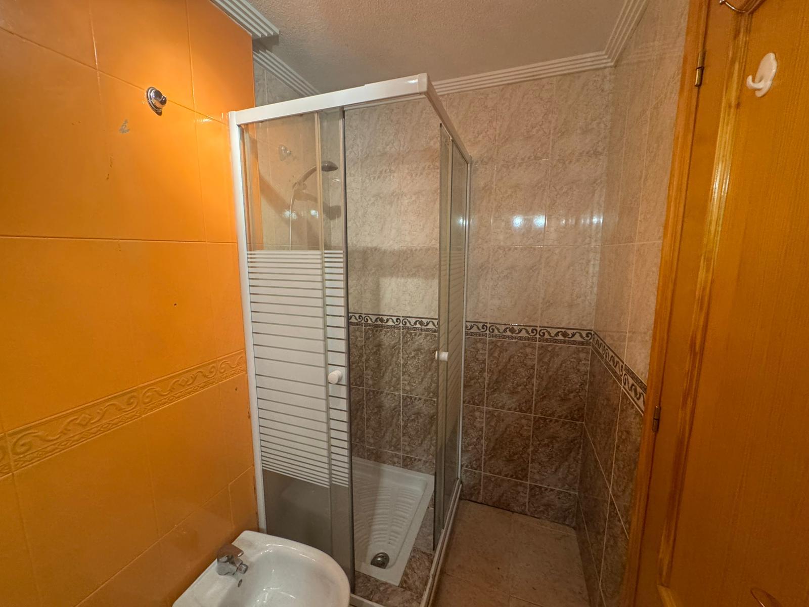 2 Bed, 1 Bath, ApartmentFor Sale, Torrevieja, Alicante