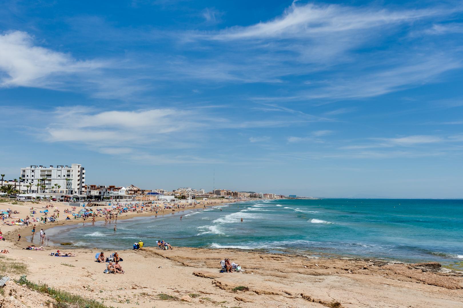 2 Bed, 1 Bath, ApartmentFor Sale, Torrevieja, Alicante