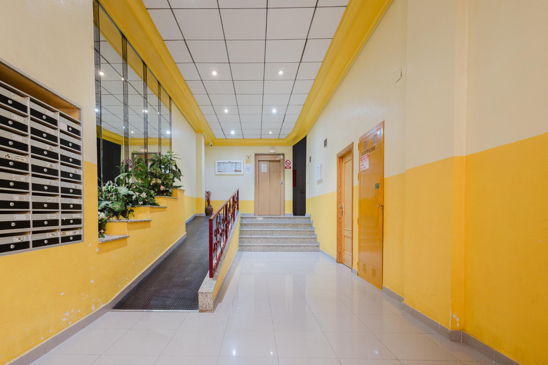 3 Bed, 2 Bath, ApartmentFor Sale, Torrevieja, Alicante