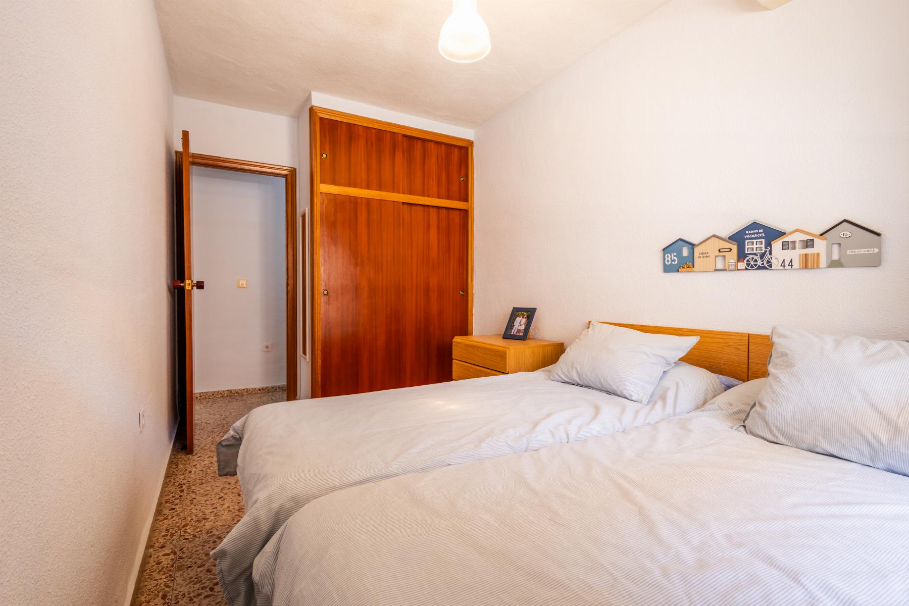 3 Bed, 2 Bath, ApartmentFor Sale, Torrevieja, Alicante