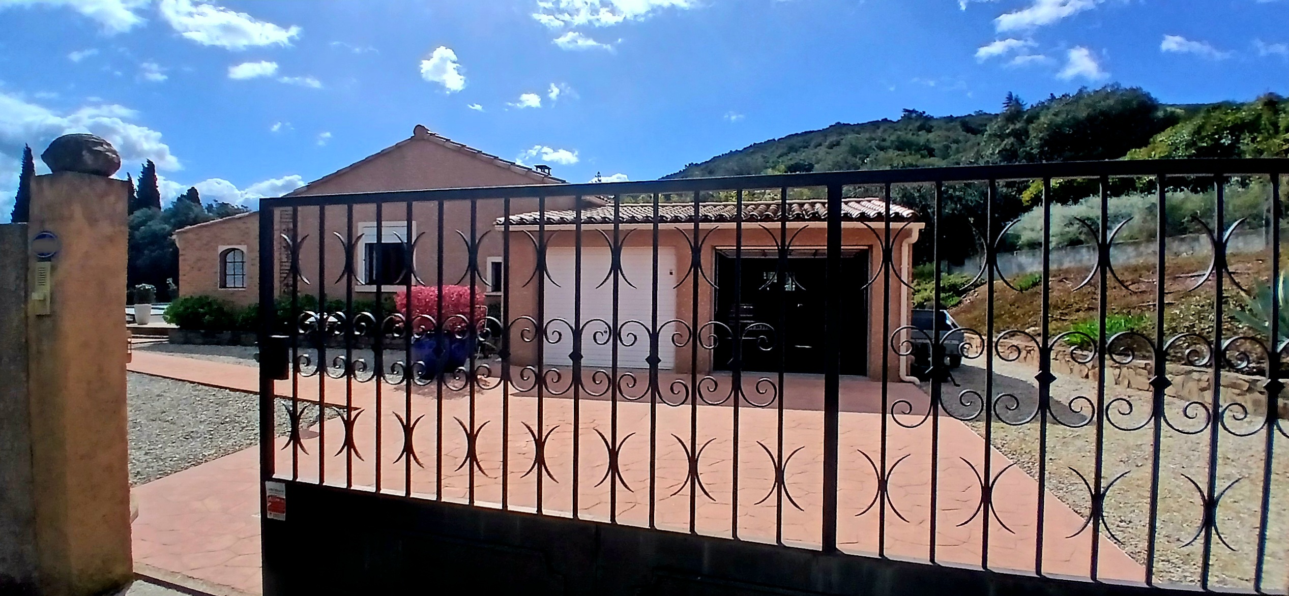 4 Bed, 1 Bath, HouseFor Sale, Bousquet D'orb, Herault, Languedoc-Roussillon, 34260