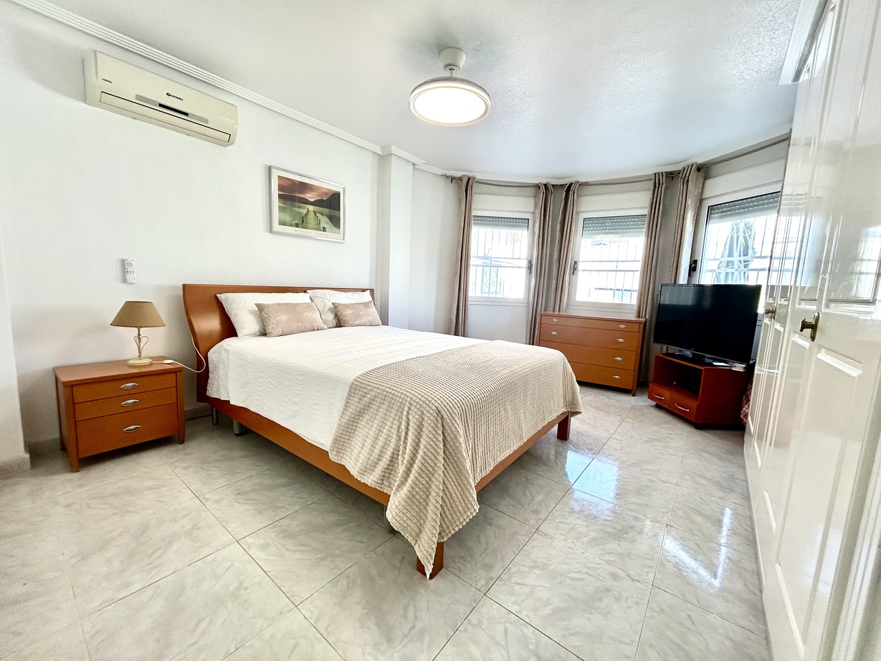 4 Bed, 3 Bath, HouseFor Sale, Pinar de Campoverde, Alicante