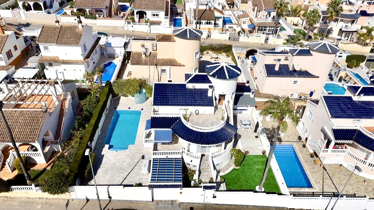 4 Bed, 3 Bath, HouseFor Sale, Pinar de Campoverde, Alicante