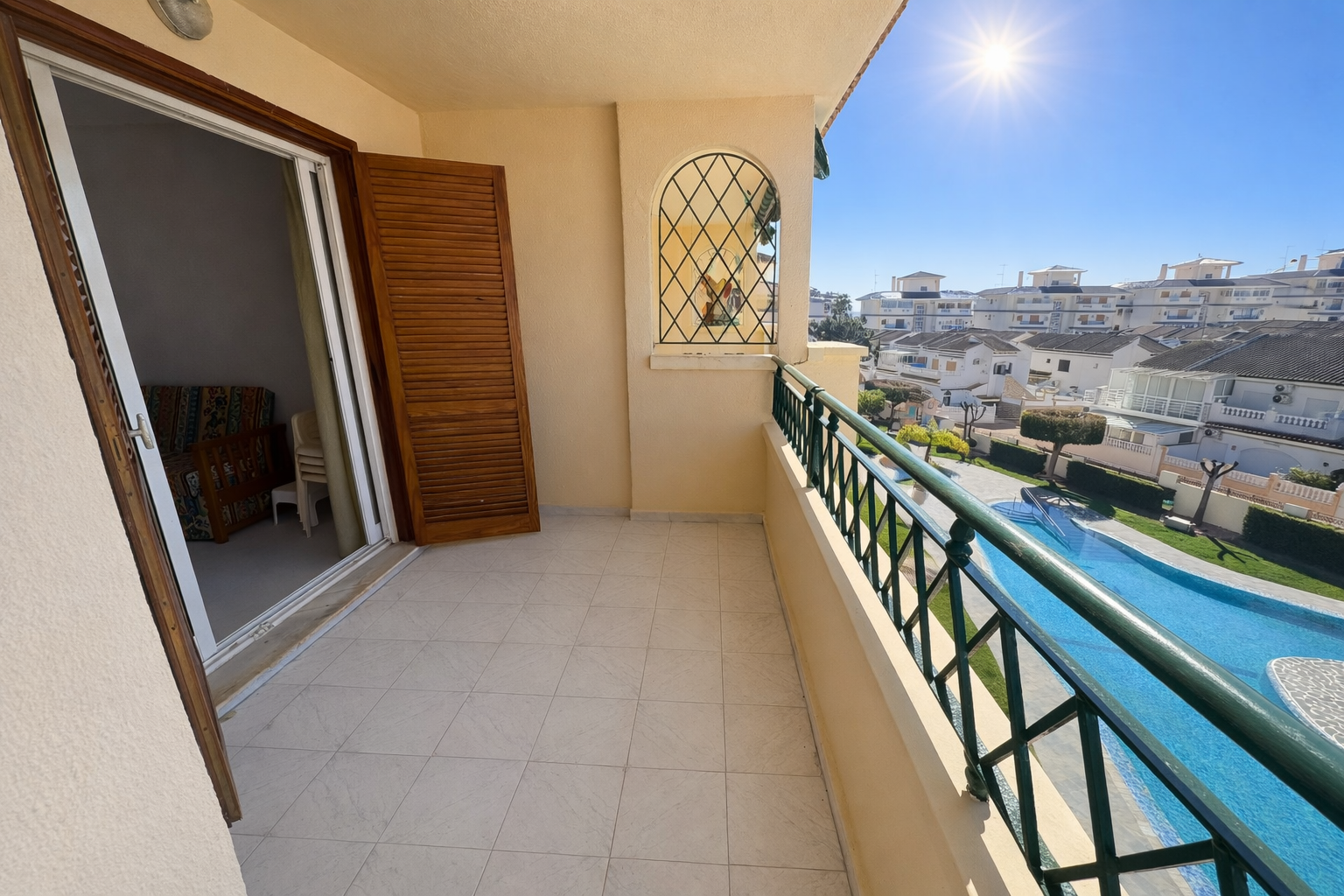 2 Bed, 1 Bath, ApartmentFor Sale, Torrevieja, Alicante