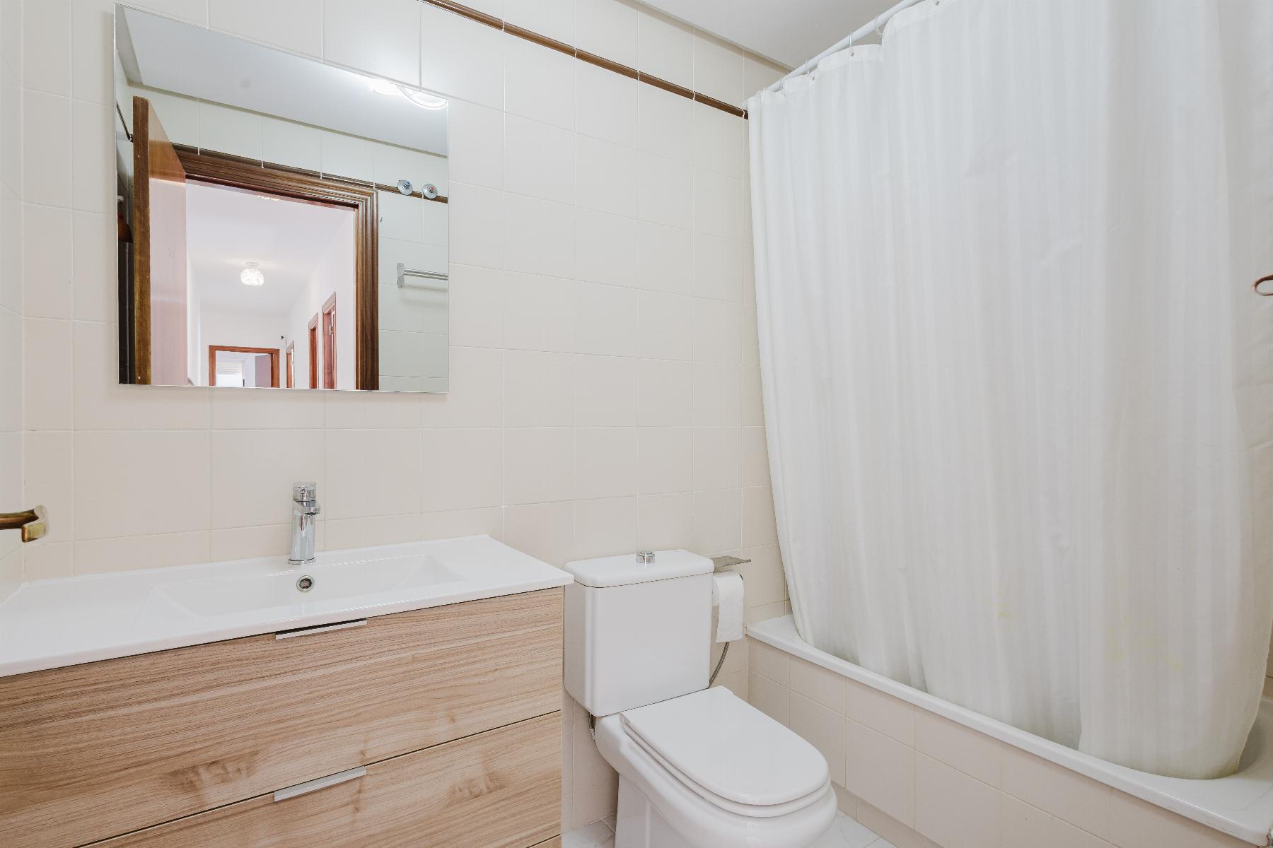 4 Bed, 2 Bath, ApartmentFor Sale, San Miguel de Salinas, Alicante