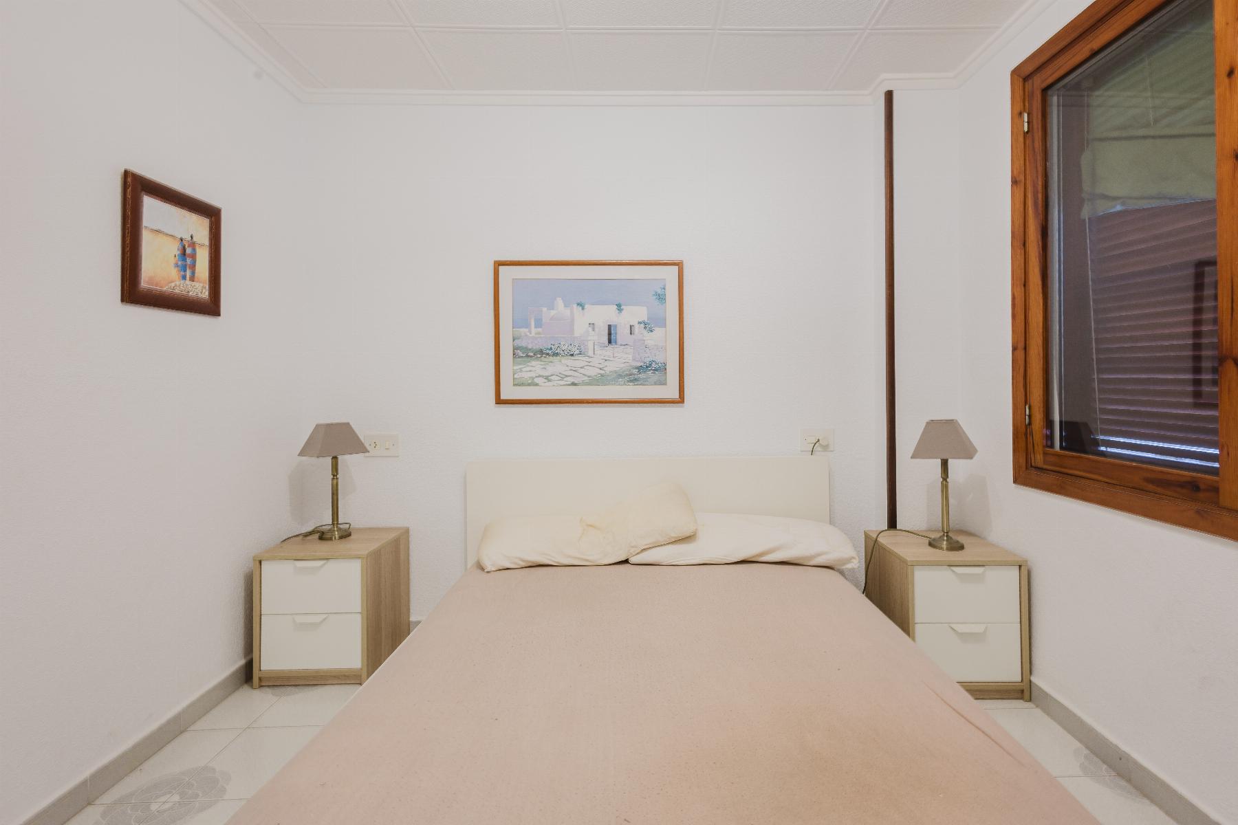 3 Bed, 2 Bath, ApartmentFor Sale, Torrevieja, Alicante