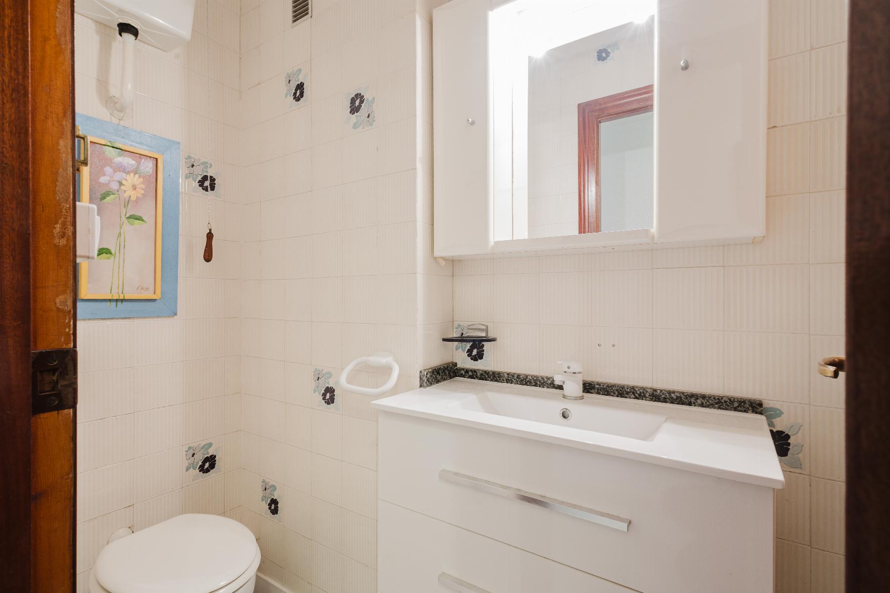 3 Bed, 2 Bath, ApartmentFor Sale, Torrevieja, Alicante