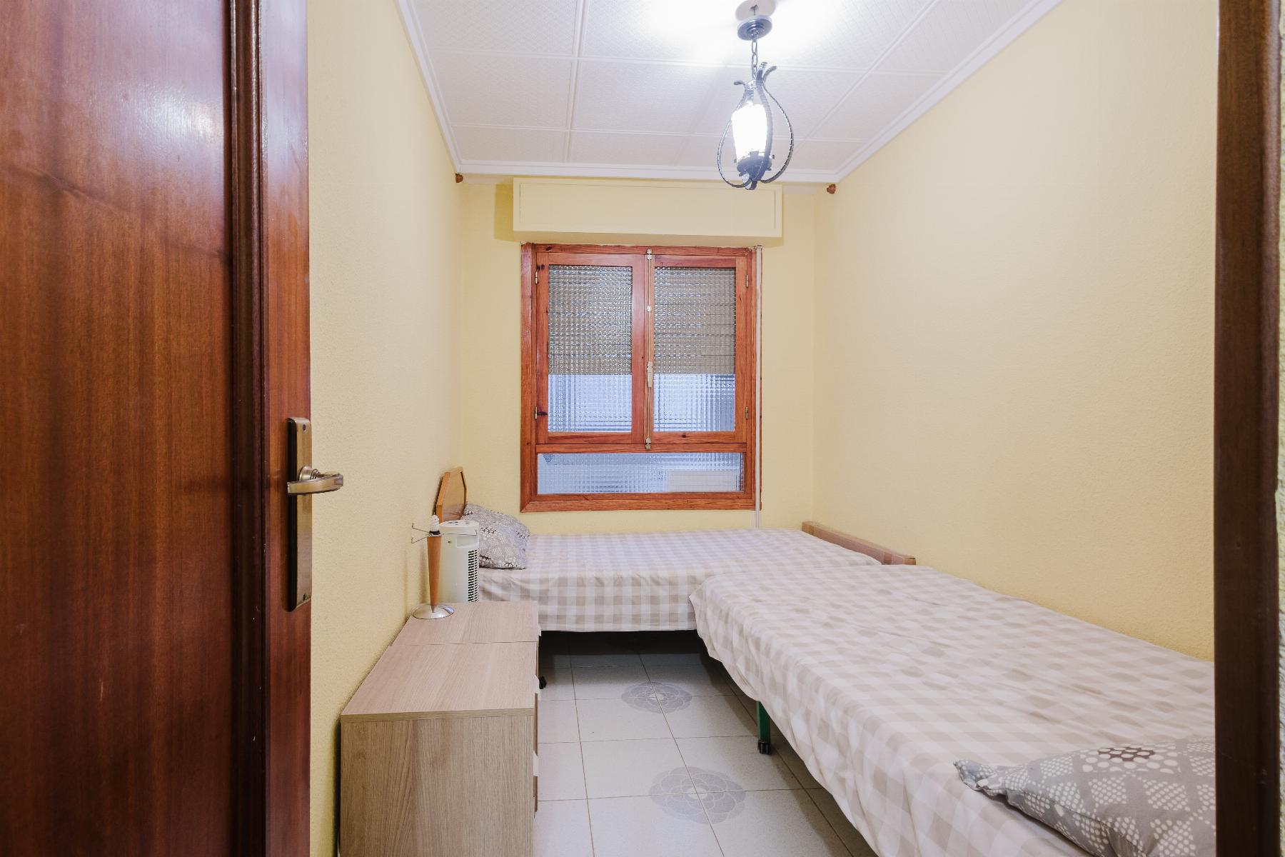 3 Bed, 2 Bath, ApartmentFor Sale, Torrevieja, Alicante