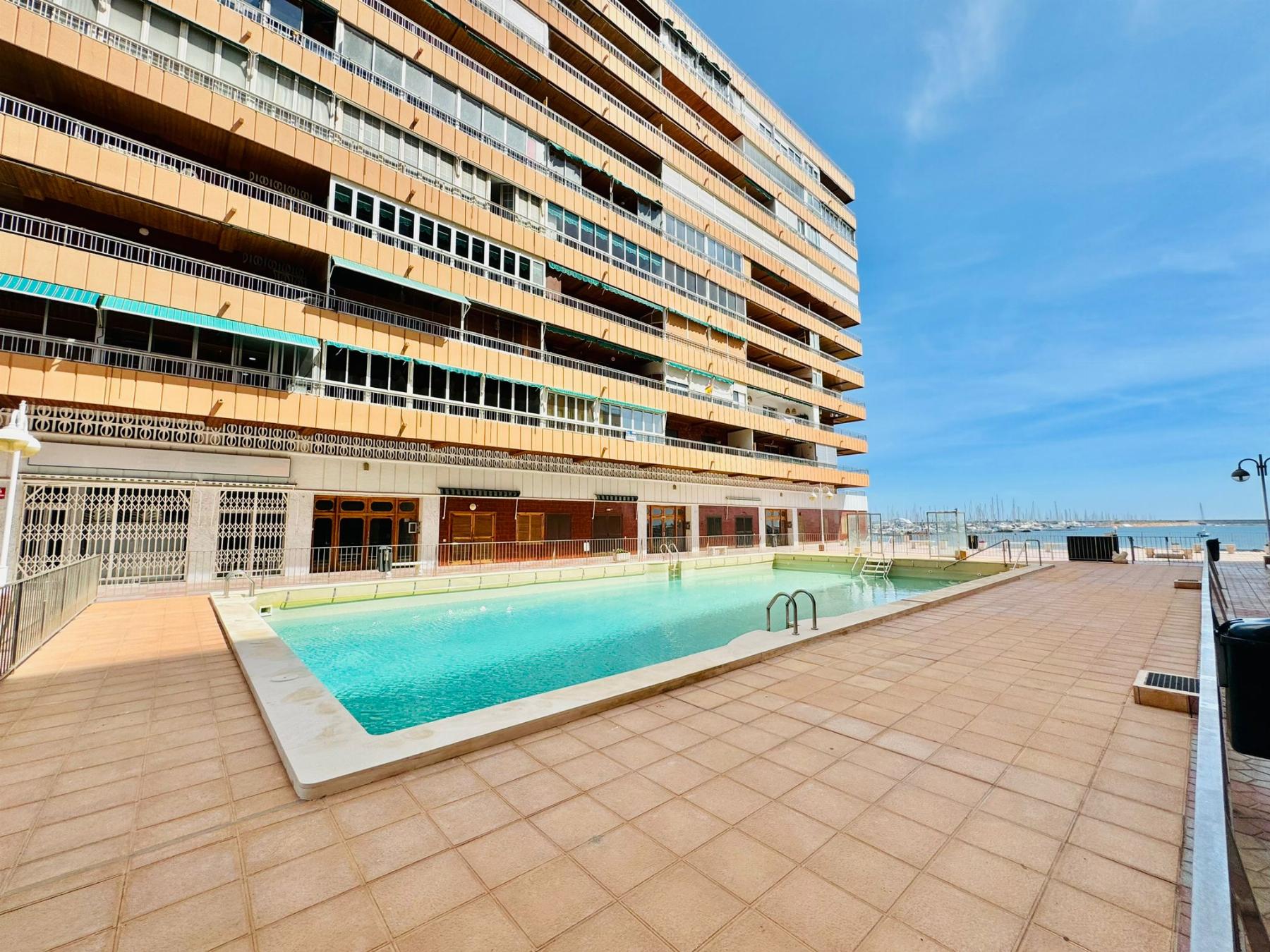 3 Bed, 2 Bath, ApartmentFor Sale, Torrevieja, Alicante