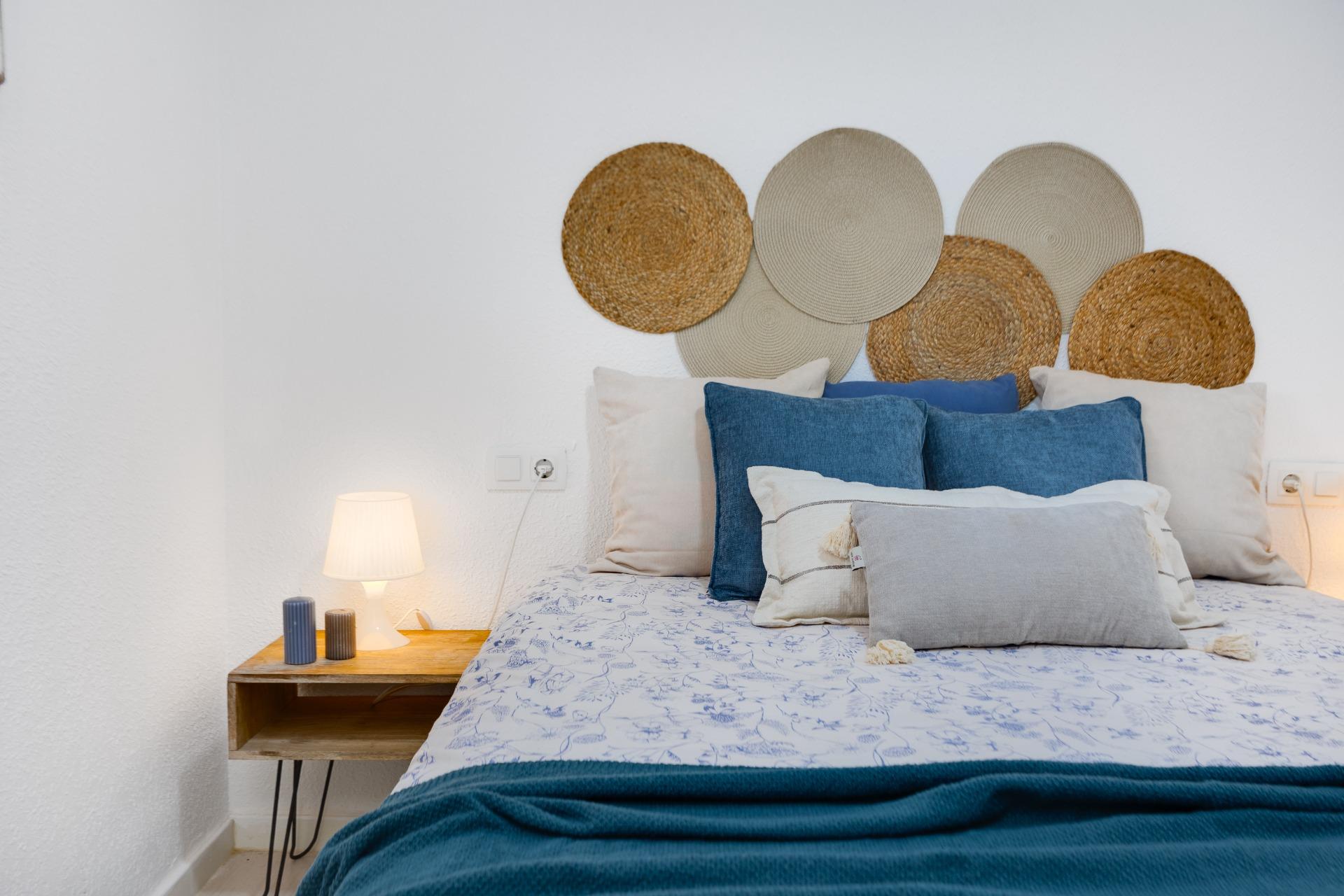 2 Bed, 1 Bath, ApartmentFor Sale, Torrevieja, Alicante