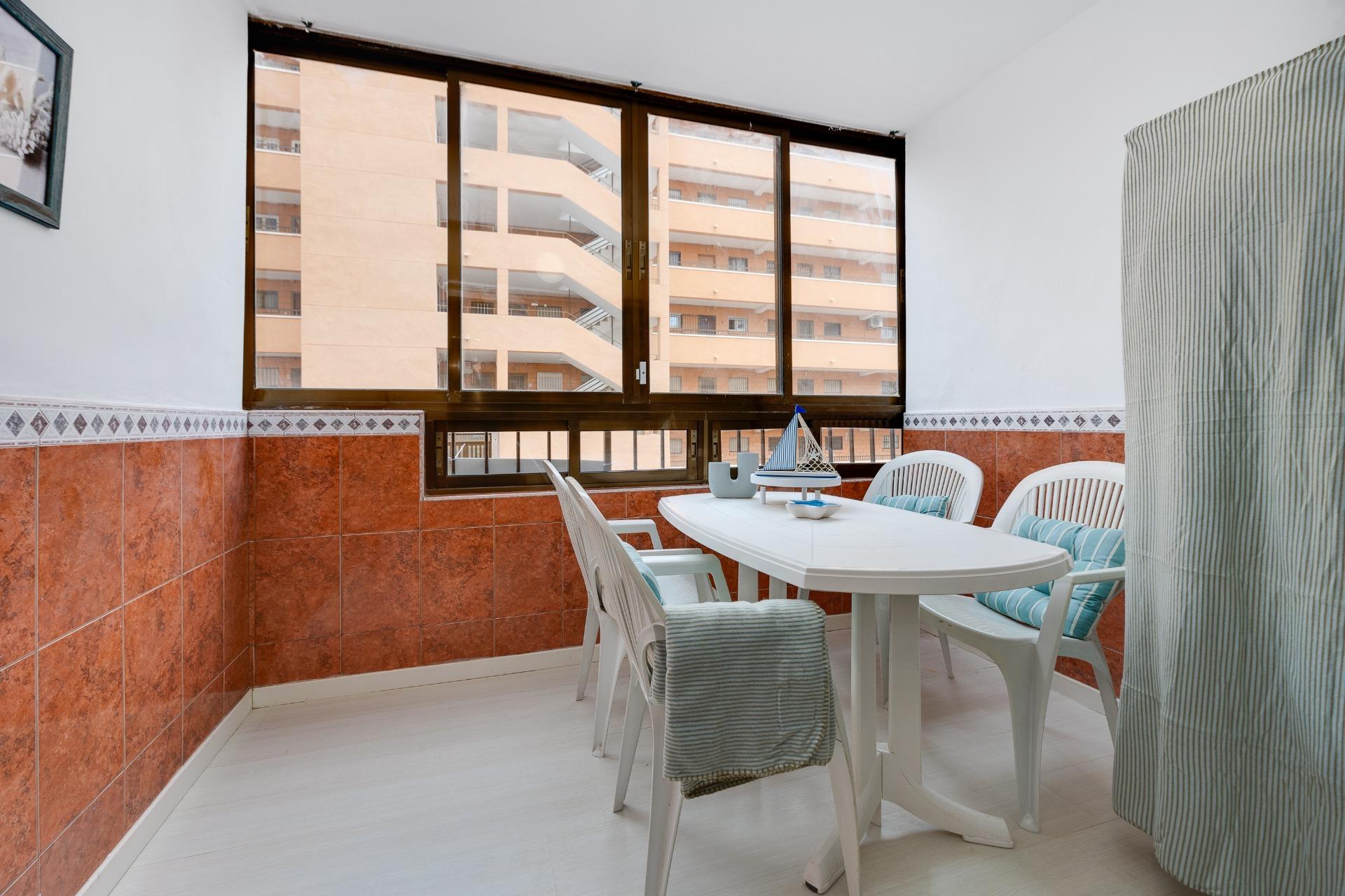 2 Bed, 1 Bath, ApartmentFor Sale, Torrevieja, Alicante