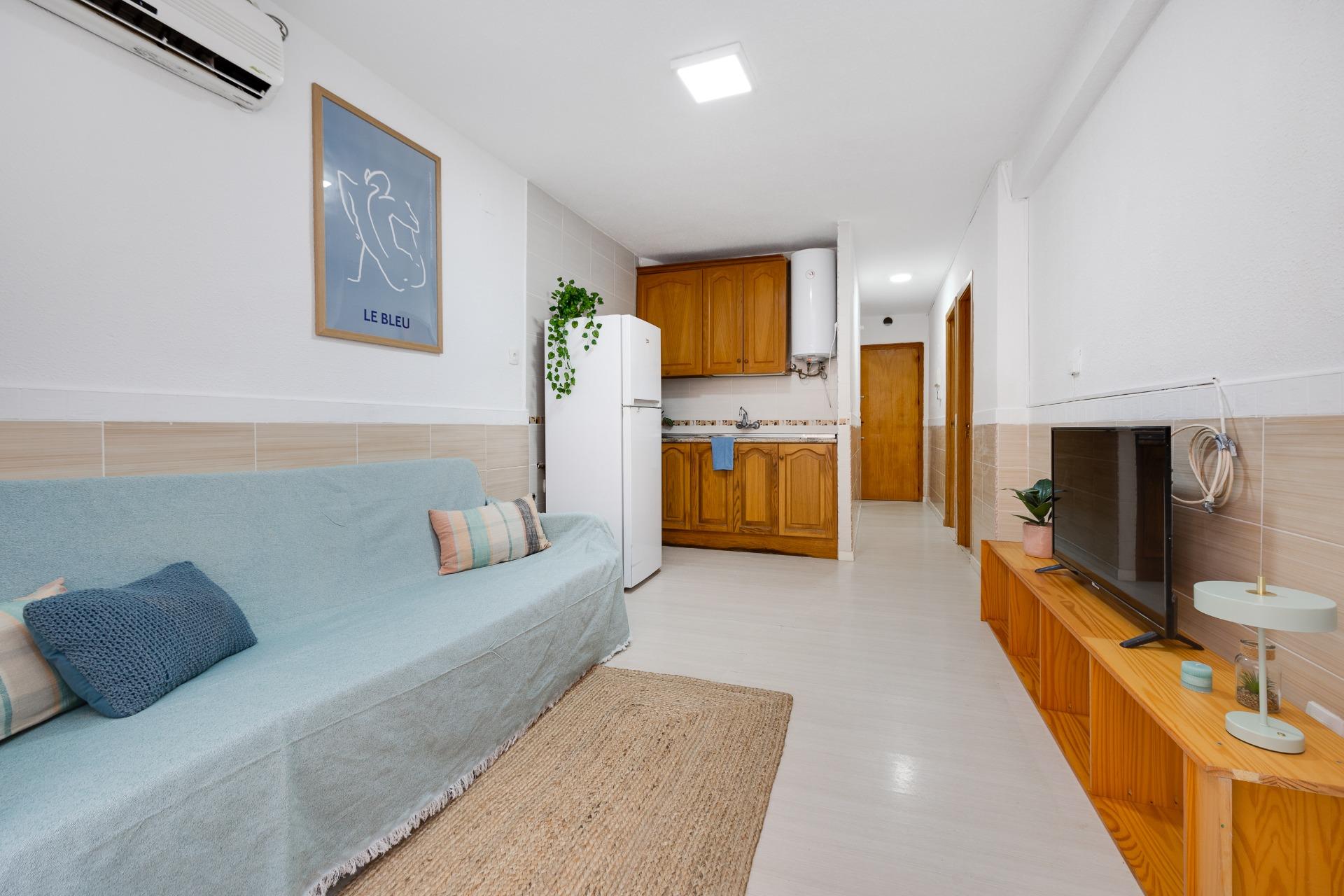 2 Bed, 1 Bath, ApartmentFor Sale, Torrevieja, Alicante