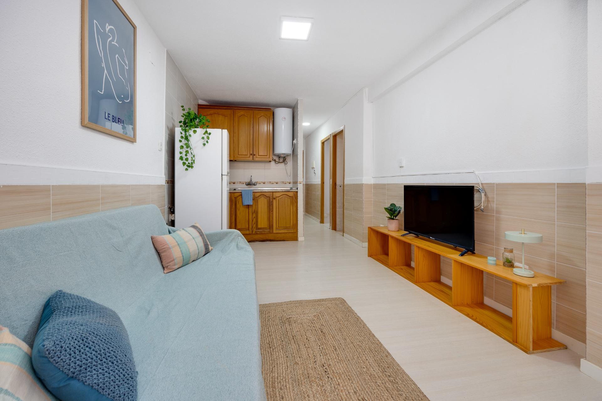 2 Bed, 1 Bath, ApartmentFor Sale, Torrevieja, Alicante