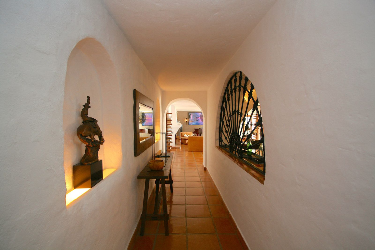 6 Bed, 5 Bath, HouseFor Sale, Mijas, Malaga