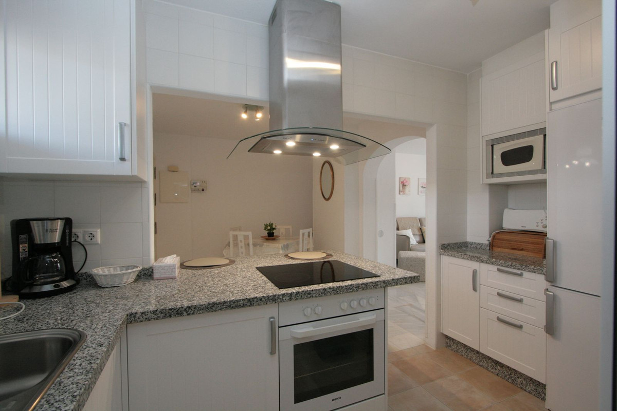 1 Bed, 1 Bath, ApartmentFor Sale, Fuengirola, Malaga