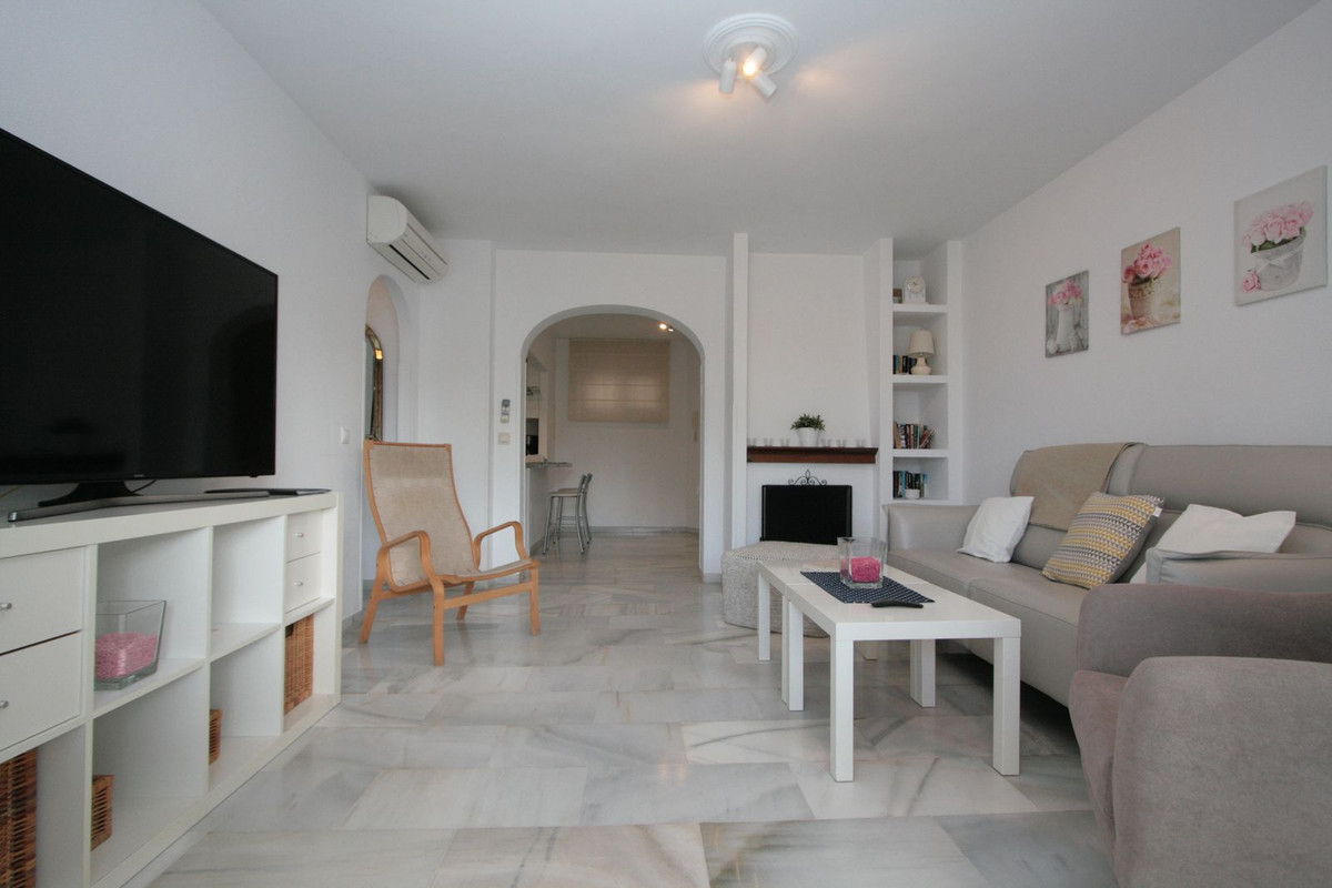 1 Bed, 1 Bath, ApartmentFor Sale, Fuengirola, Malaga