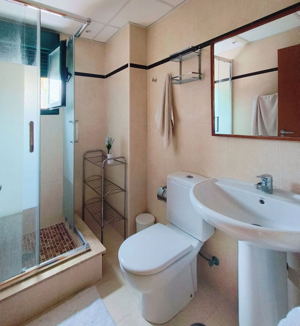 2 Bed, 2 Bath, ApartmentFor Sale, Marbesa, Malaga