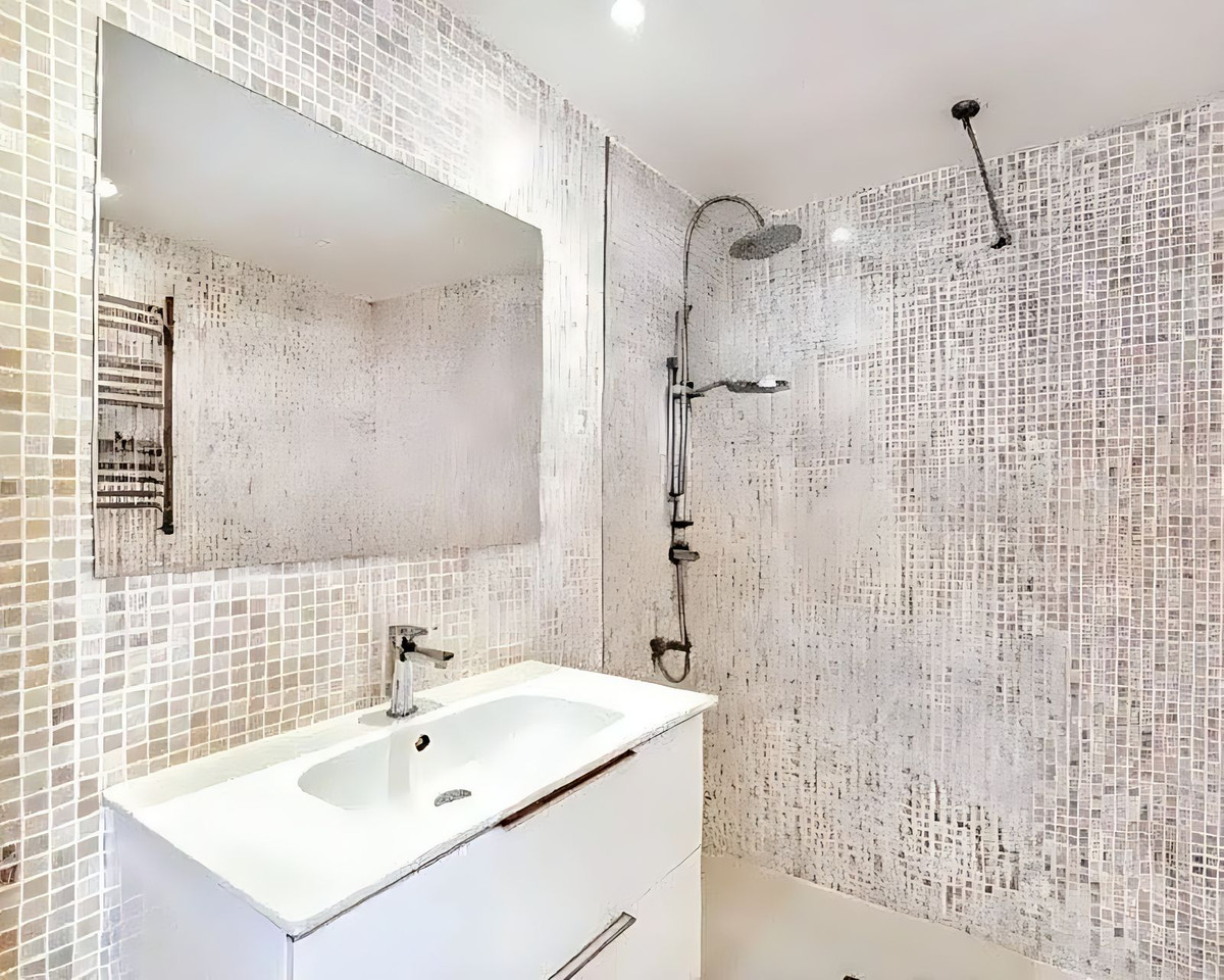 2 Bed, 2 Bath, ApartmentFor Sale, Los Monteros, Malaga