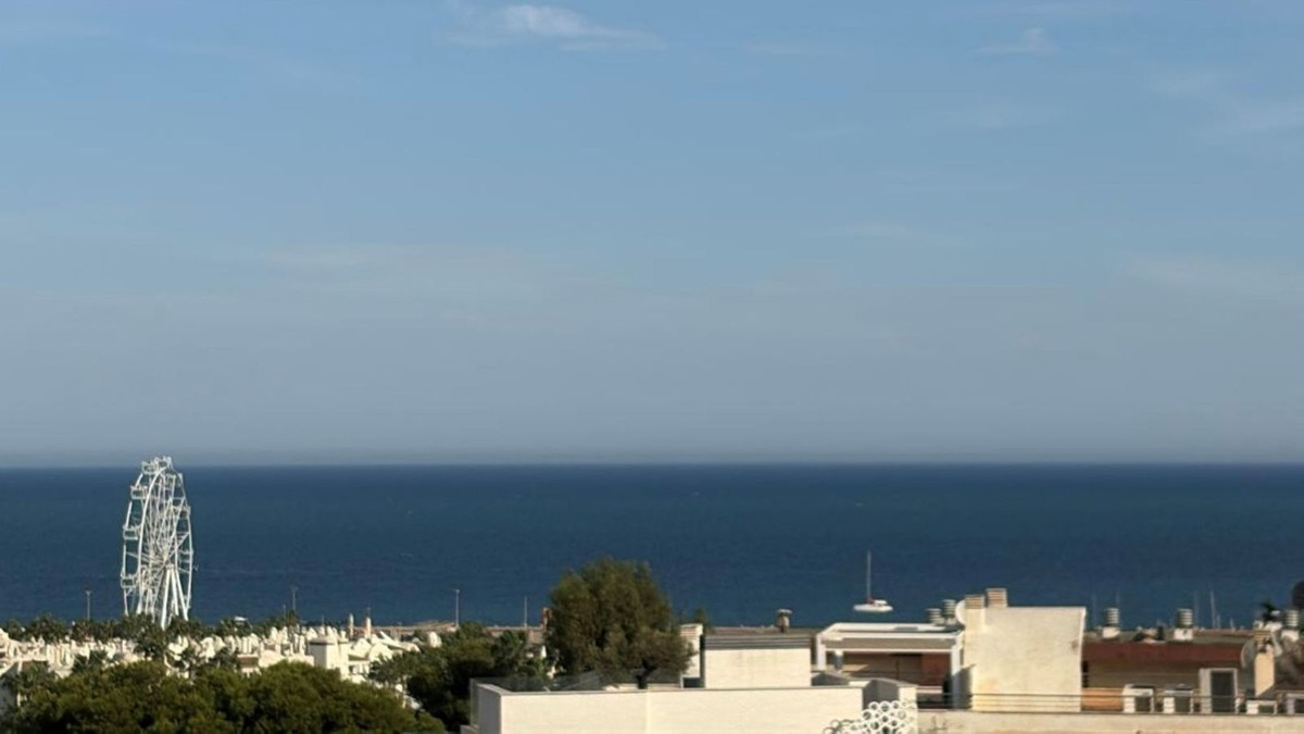 3 Bed, 2 Bath, ApartmentFor Sale, Benalmadena Costa, Malaga
