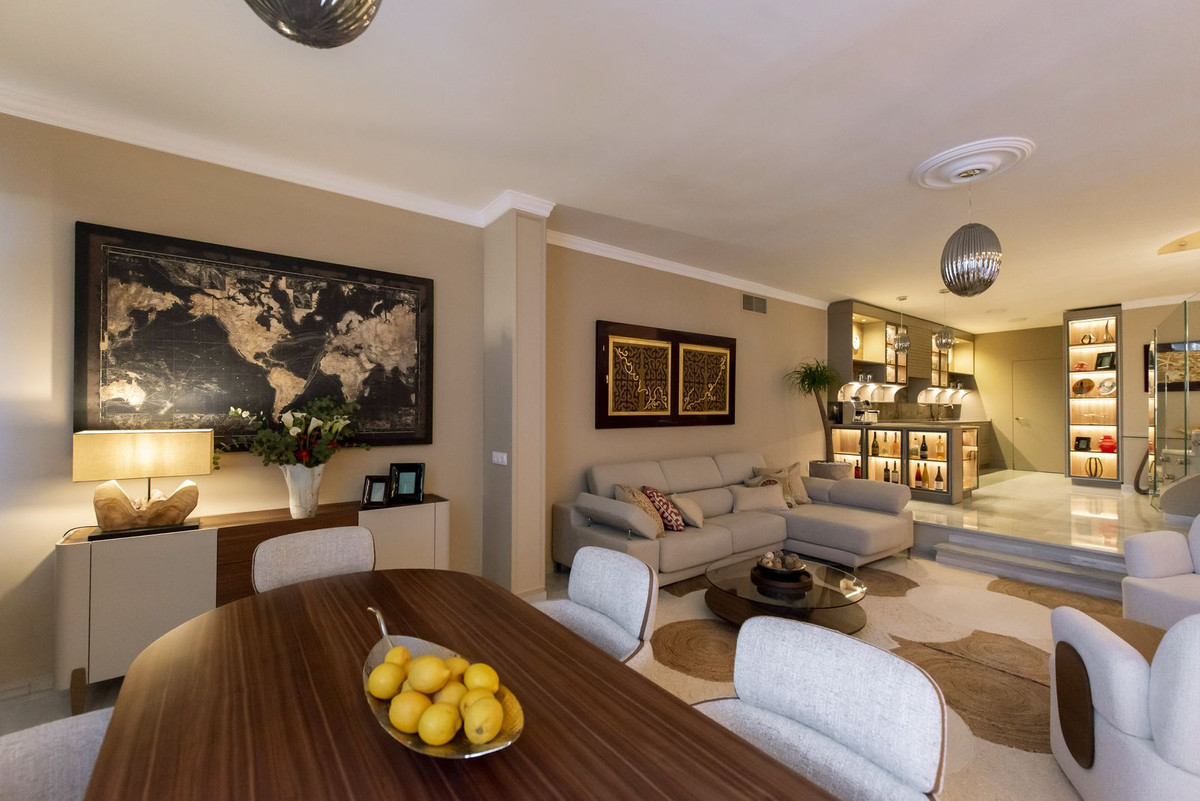 3 Bed, 2 Bath, HouseFor Sale, Nueva Andalucia, Malaga