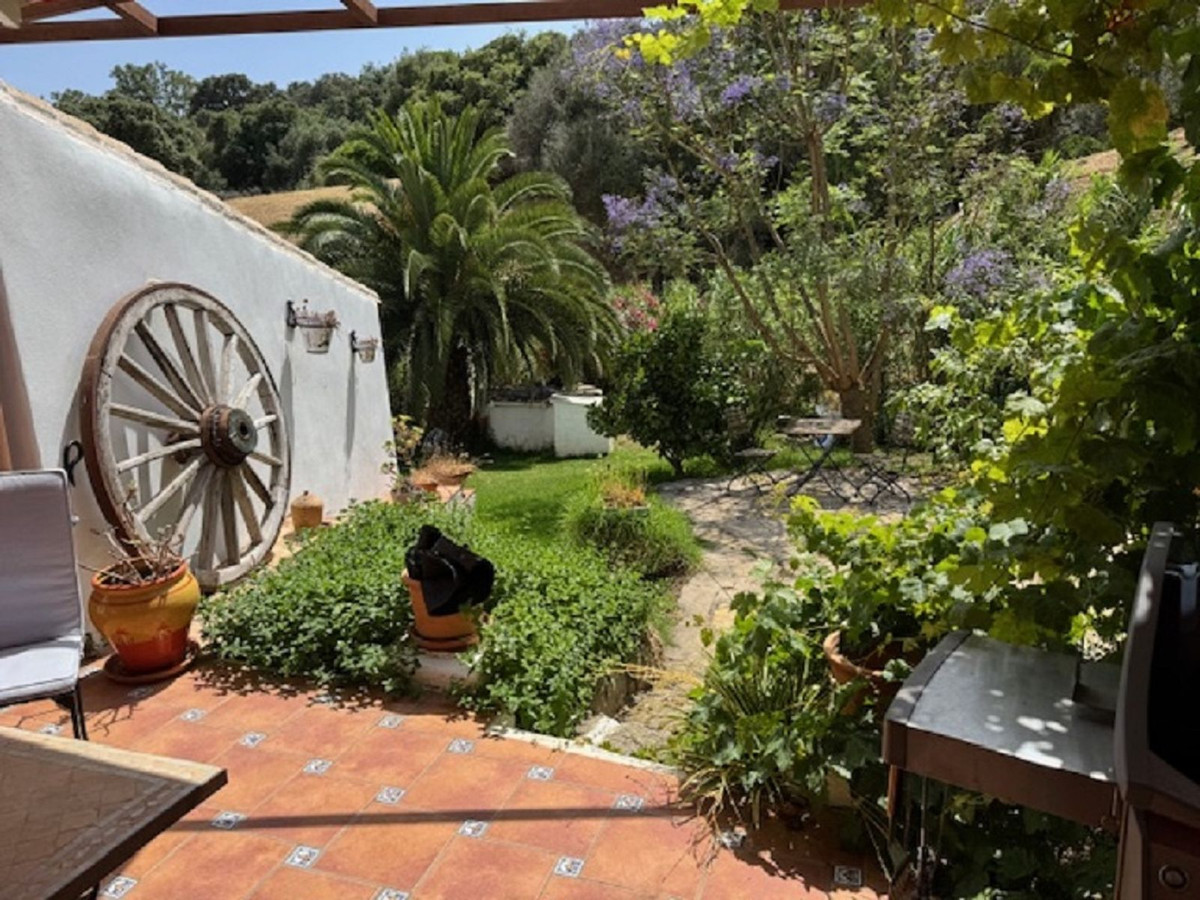 4 Bed, 2 Bath, HouseFor Sale, Casares, Malaga