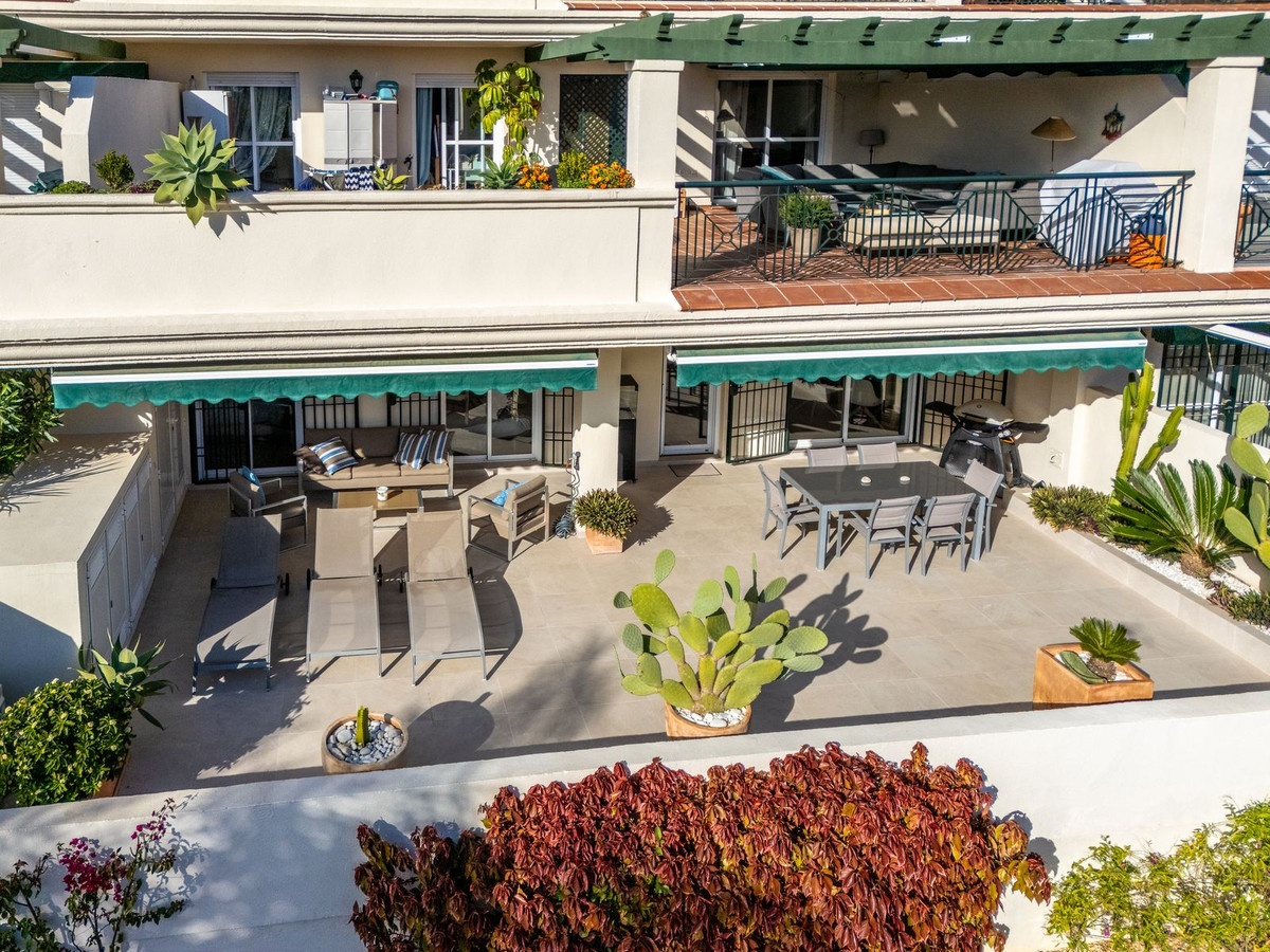 2 Bed, 2 Bath, ApartmentFor Sale, Nueva Andalucia, Malaga