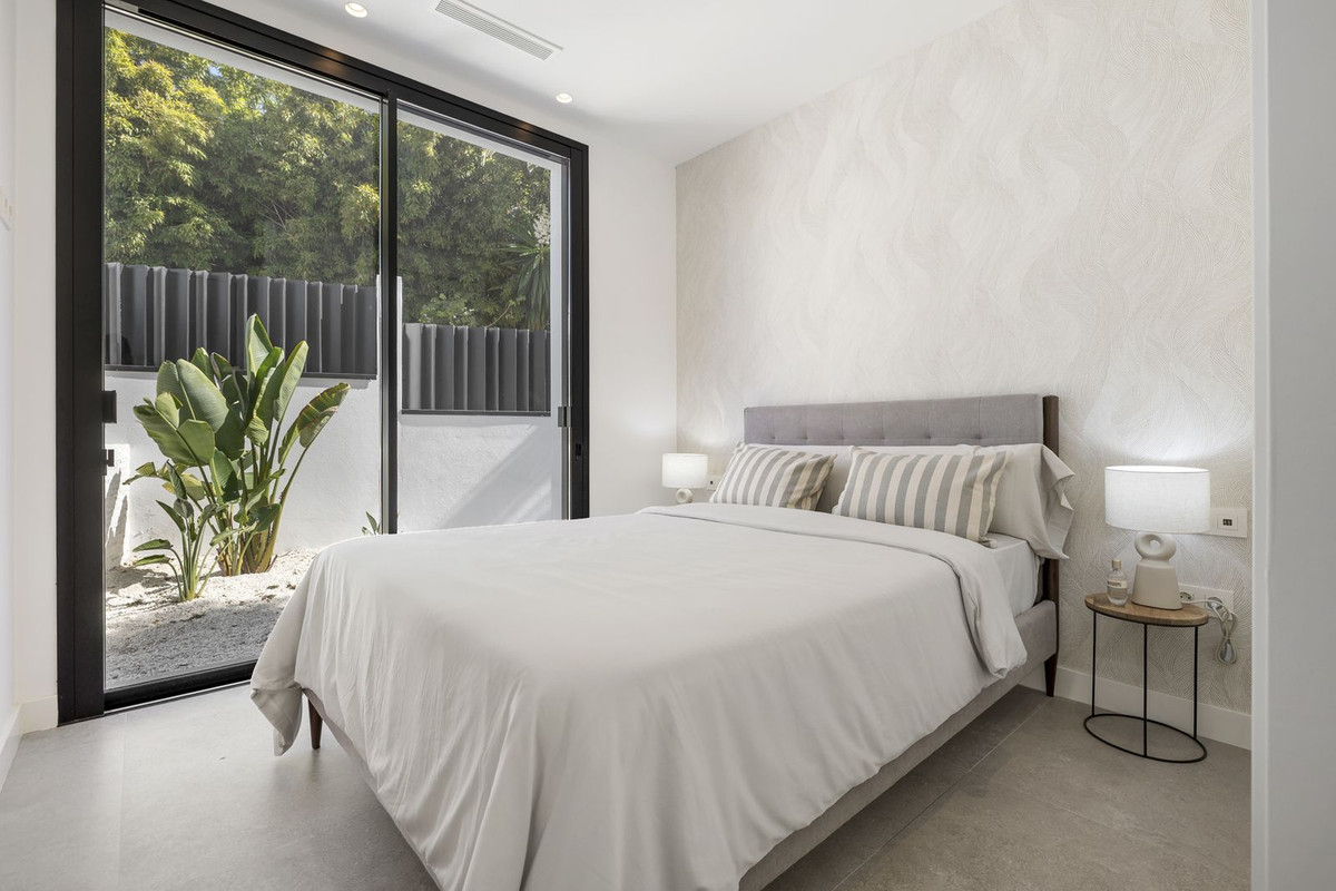 5 Bed, 5 Bath, HouseFor Sale, Marbesa, Malaga