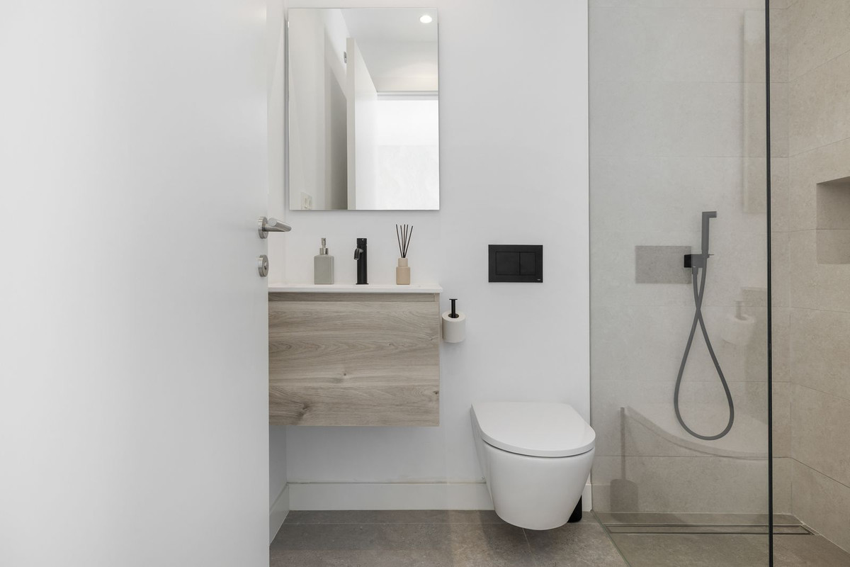 5 Bed, 5 Bath, HouseFor Sale, Marbesa, Malaga