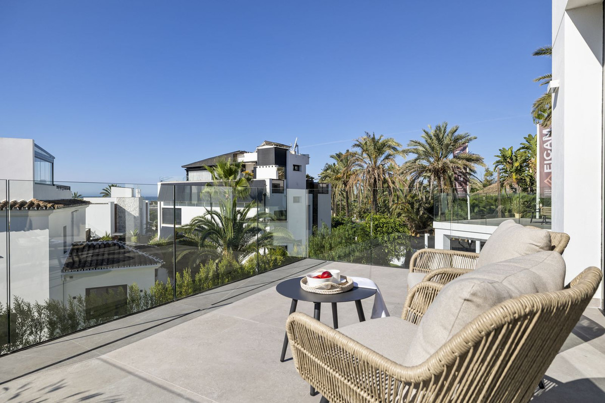 5 Bed, 5 Bath, HouseFor Sale, Marbesa, Malaga