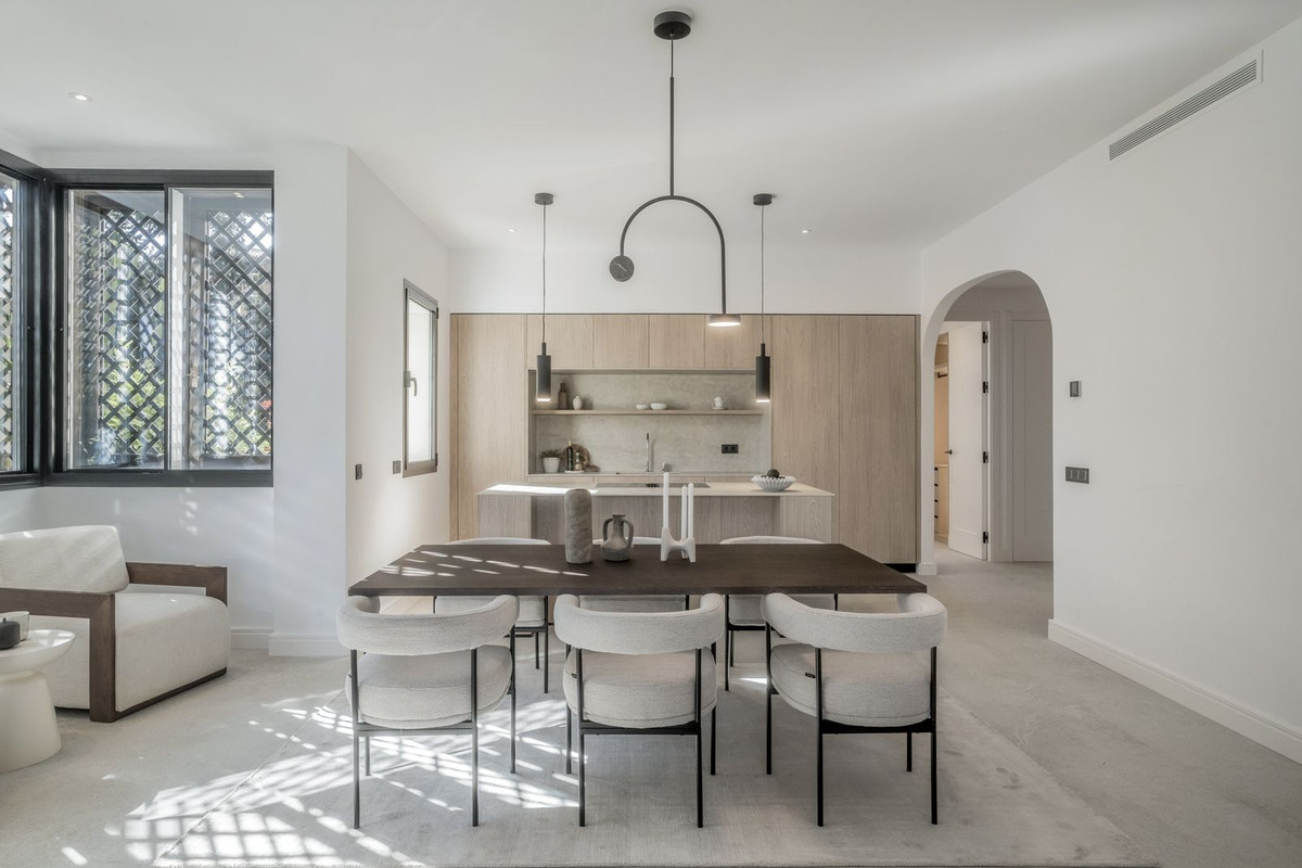 3 Bed, 3 Bath, ApartmentFor Sale, Sierra Blanca, Malaga