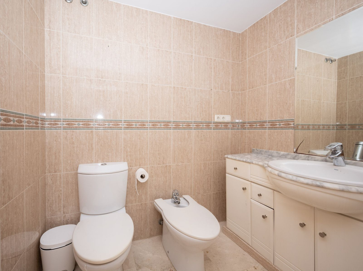 2 Bed, 1 Bath, ApartmentFor Sale, Marbella, Malaga