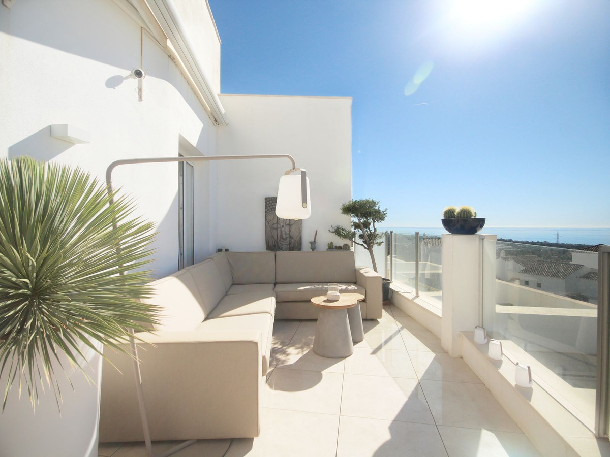 2 Bed, 2 Bath, ApartmentFor Sale, Los Monteros, Malaga