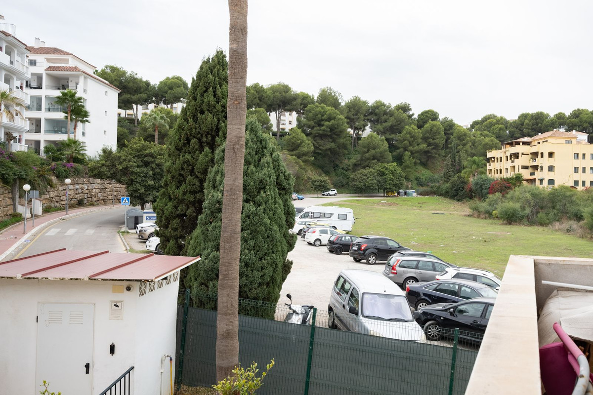 3 Bed, 2 Bath, ApartmentFor Sale, Riviera Del Sol, Malaga