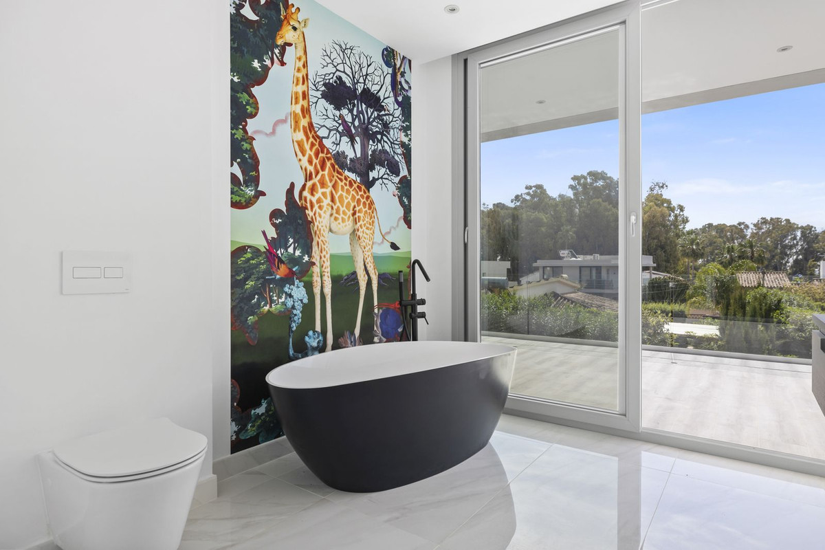 5 Bed, 5 Bath, HouseFor Sale, San Pedro de Alcantara, Malaga