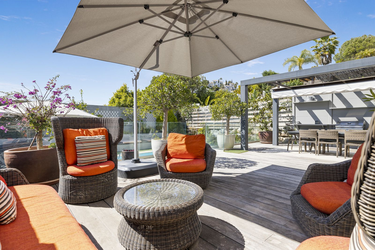 5 Bed, 4 Bath, HouseFor Sale, Benahavis, Malaga