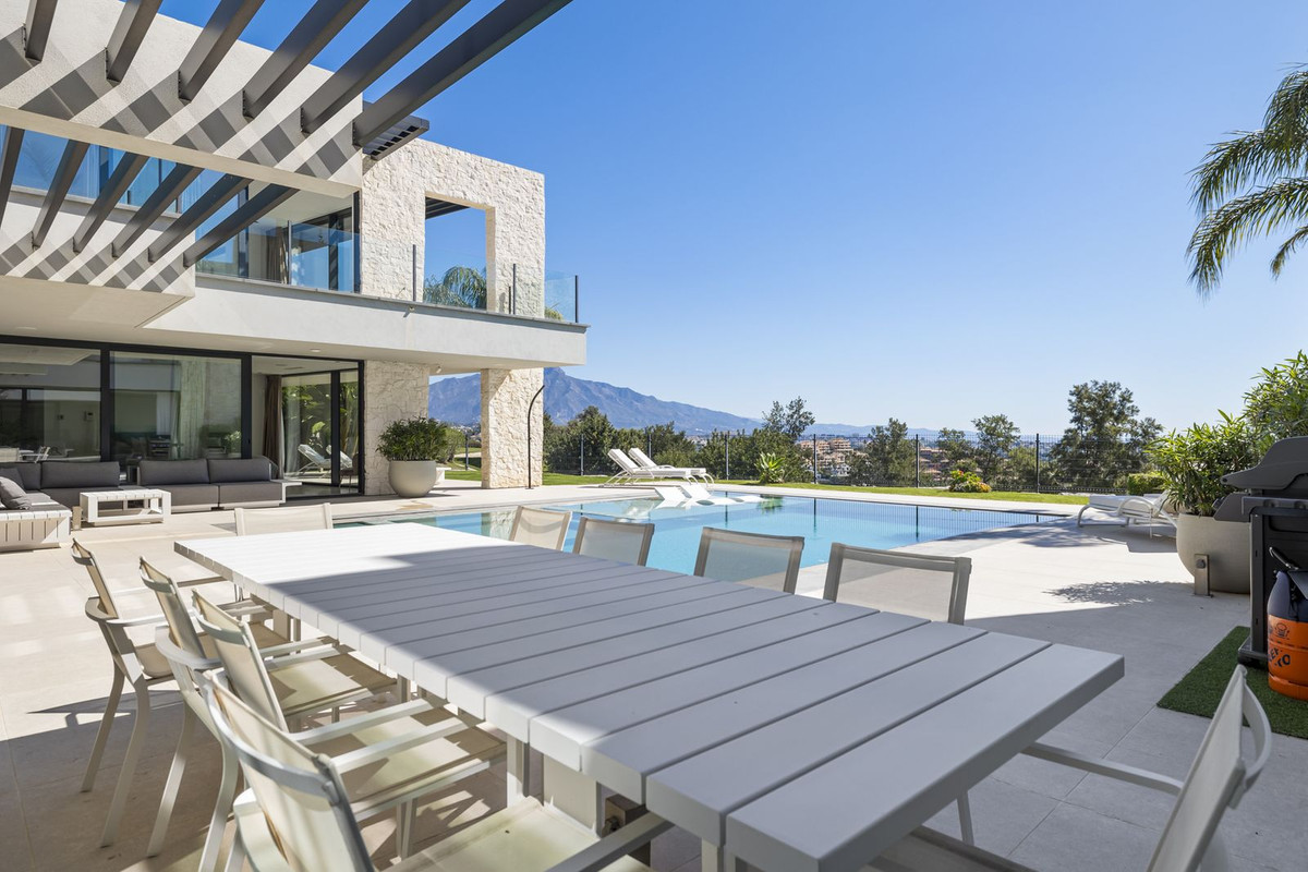 5 Bed, 5 Bath, HouseFor Sale, Benahavis, Malaga