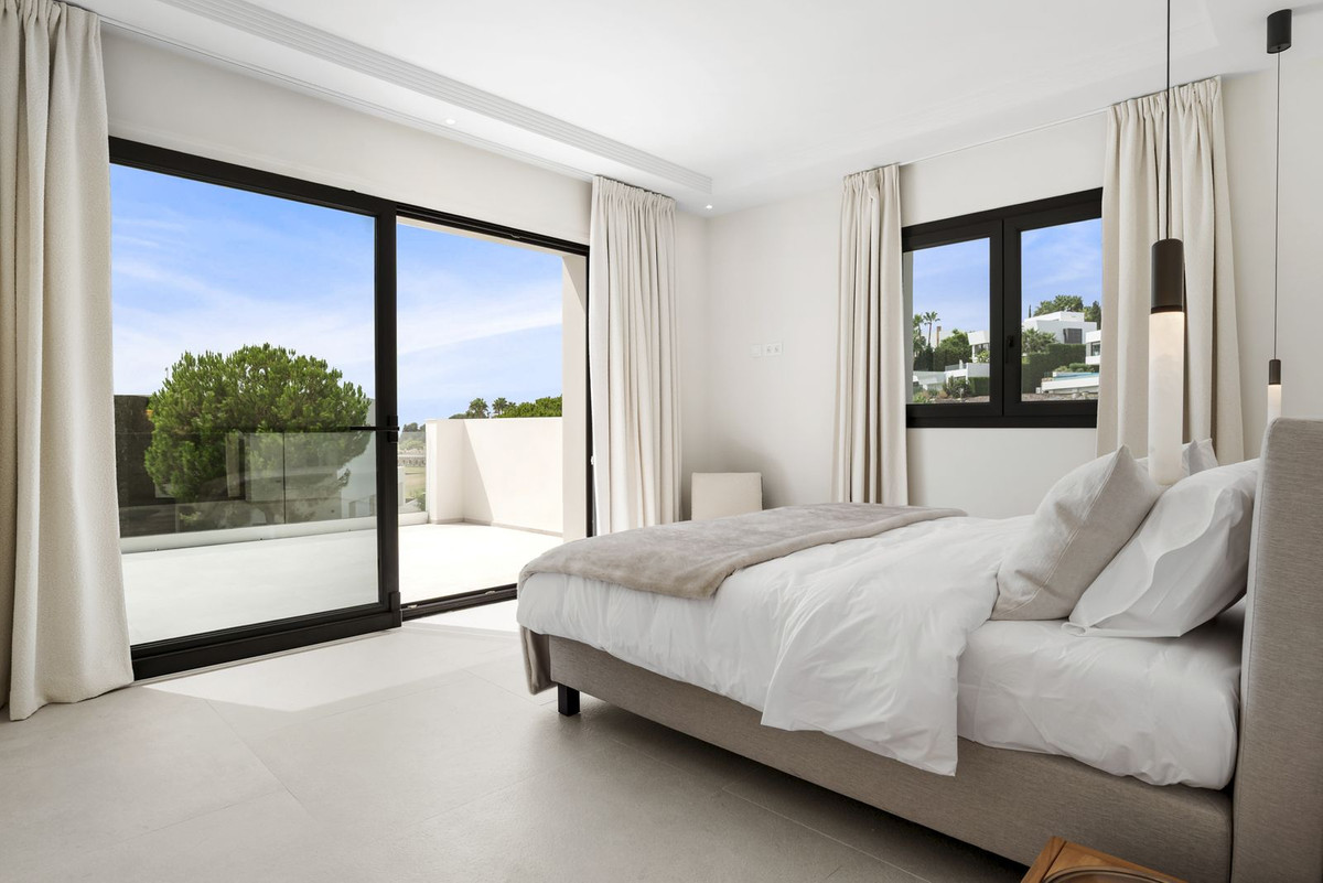 4 Bed, 4 Bath, HouseFor Sale, Benahavis, Malaga