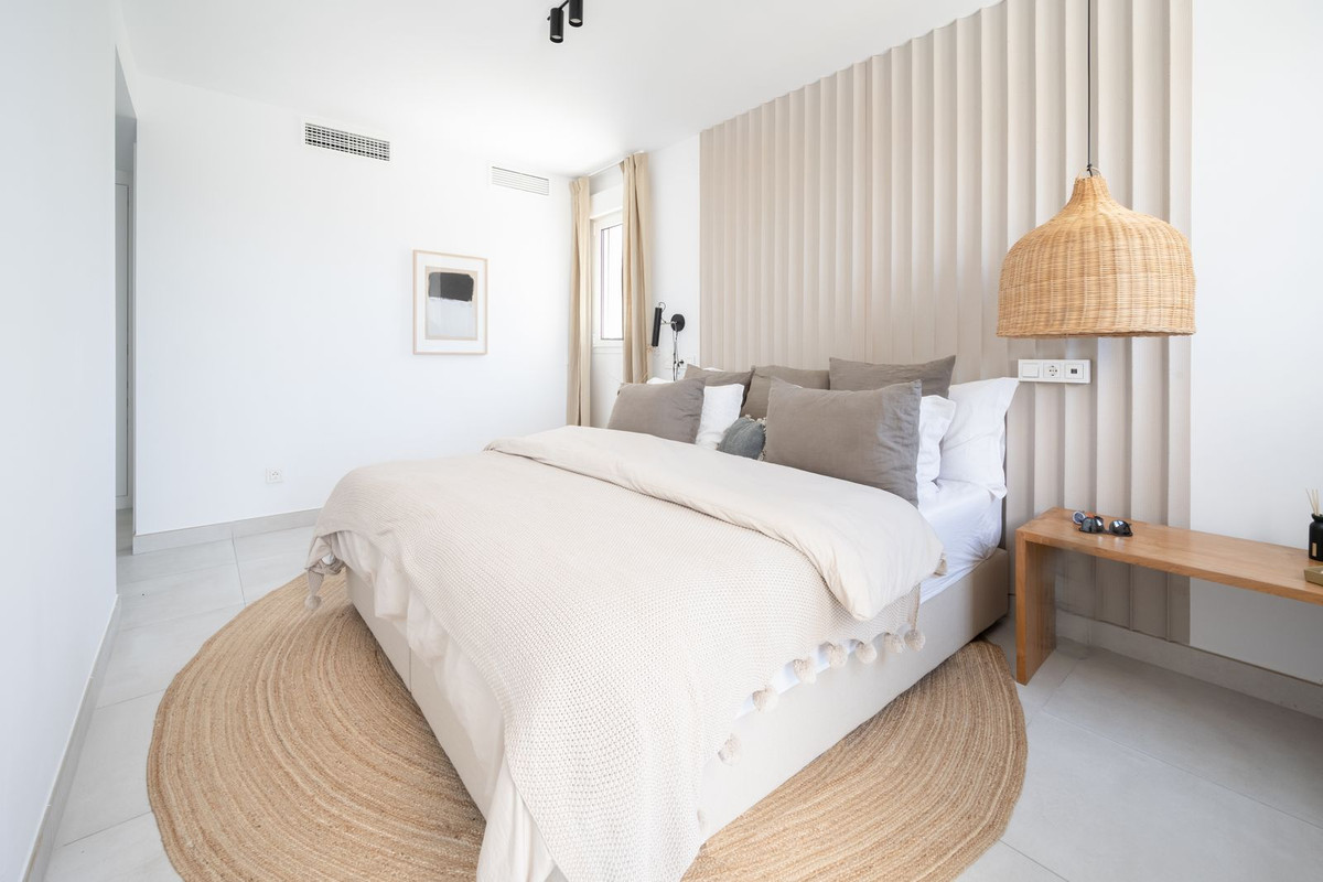 3 Bed, 3 Bath, ApartmentFor Sale, Los Monteros, Malaga