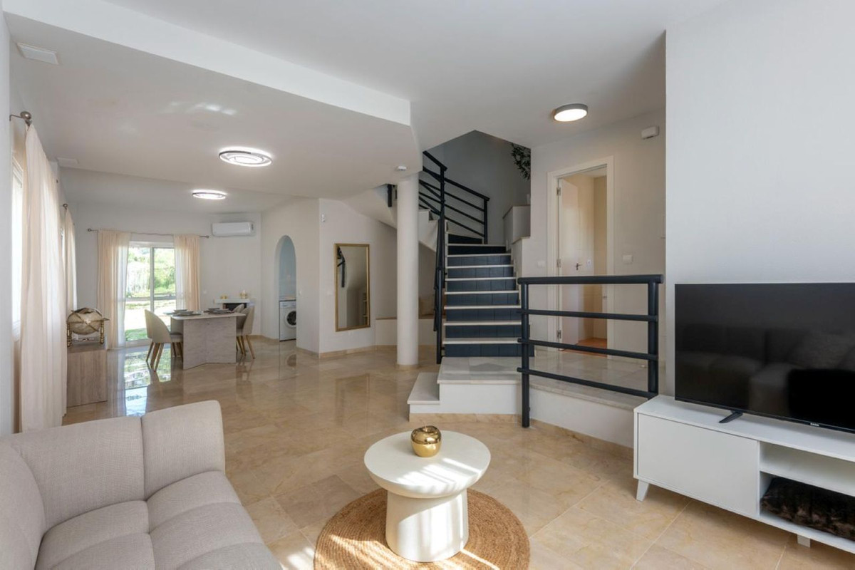 3 Bed, 3 Bath, HouseFor Sale, Artola, Malaga